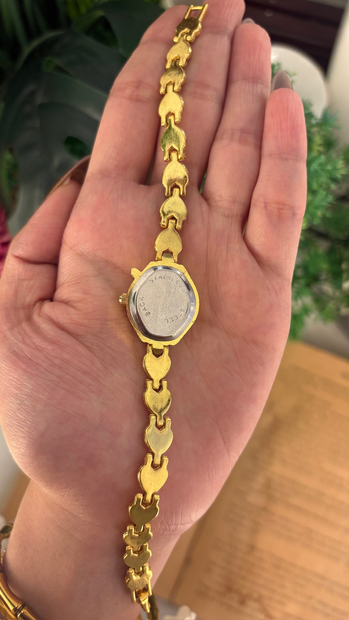 Dainty Vintage Lianda Heart Link Bracelet Watch in Gold Tone Quartz