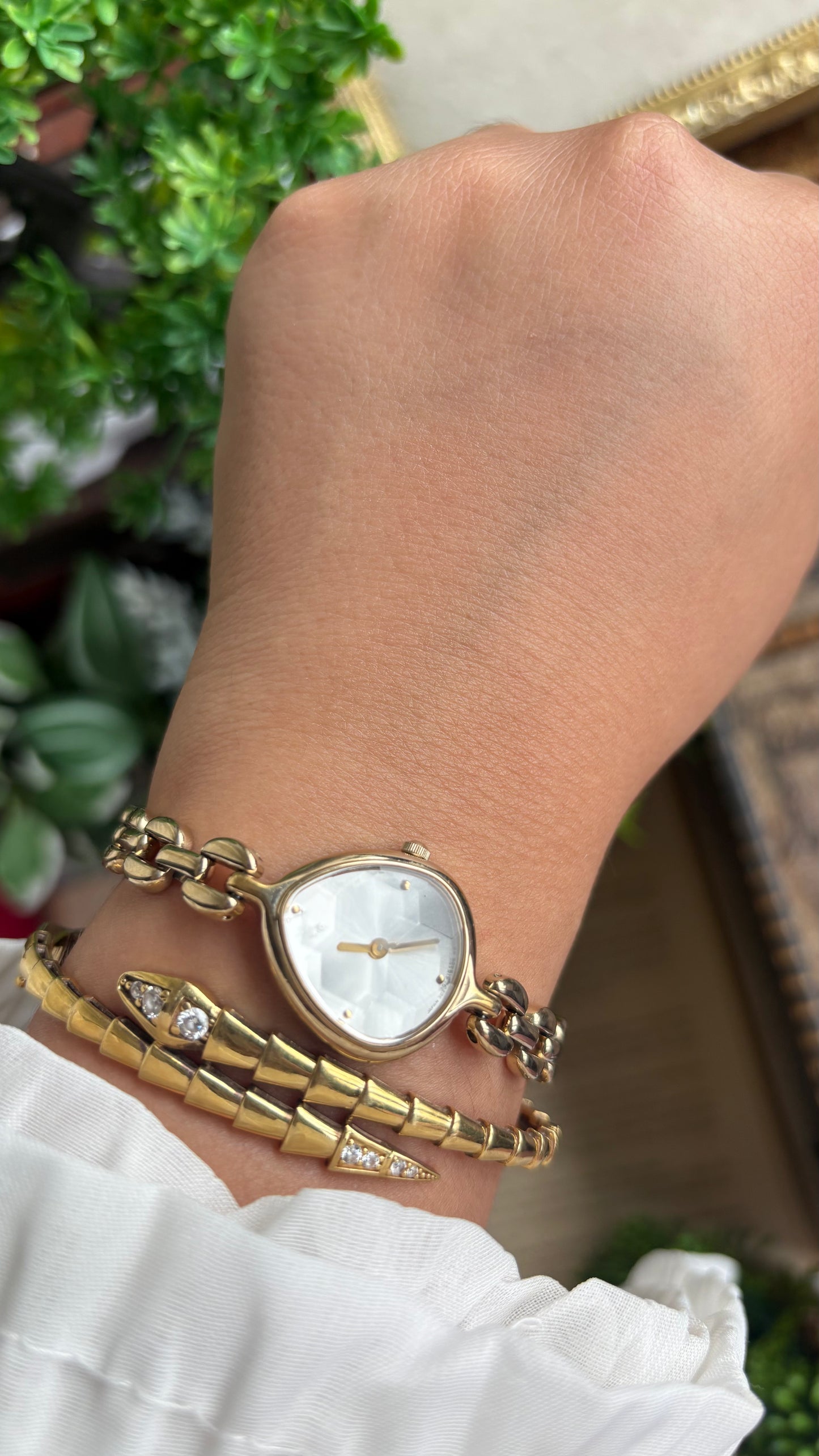 Extremely Rare Vintage Pola Teardrop Watch in Gold Tone Diacut Bezel