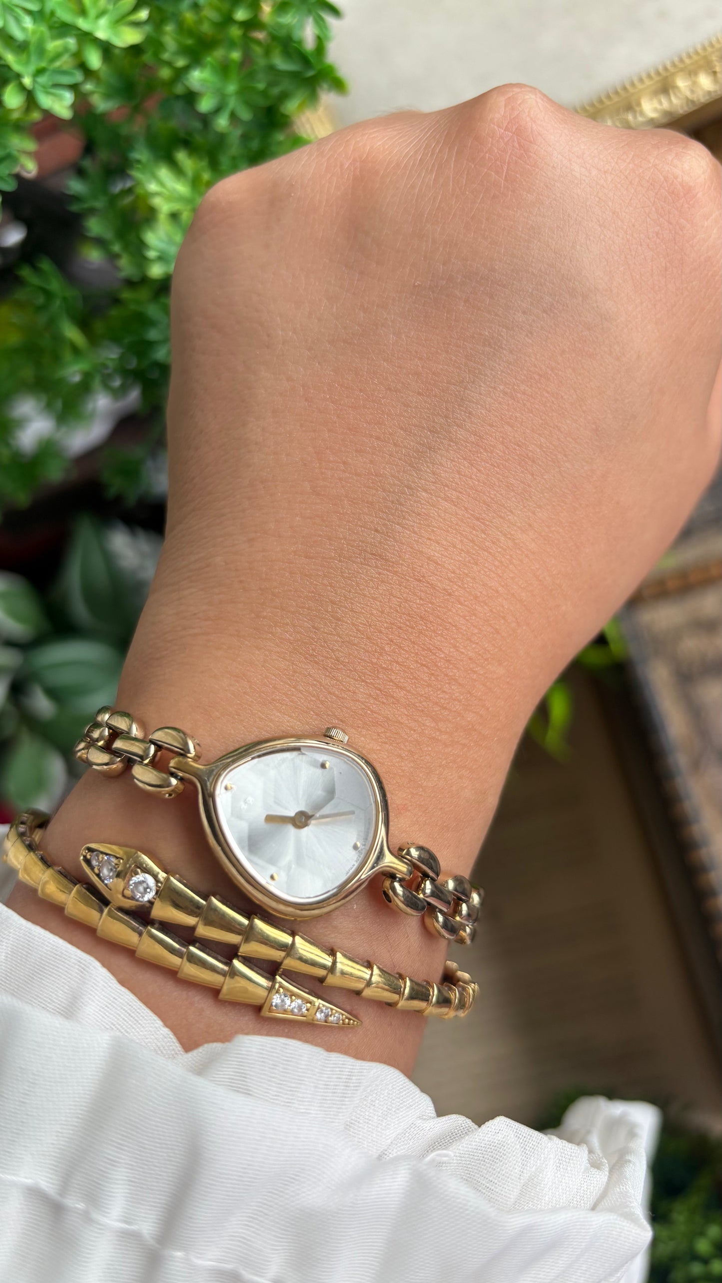 Extremely Rare Vintage Pola Teardrop Watch in Gold Tone Diacut Bezel
