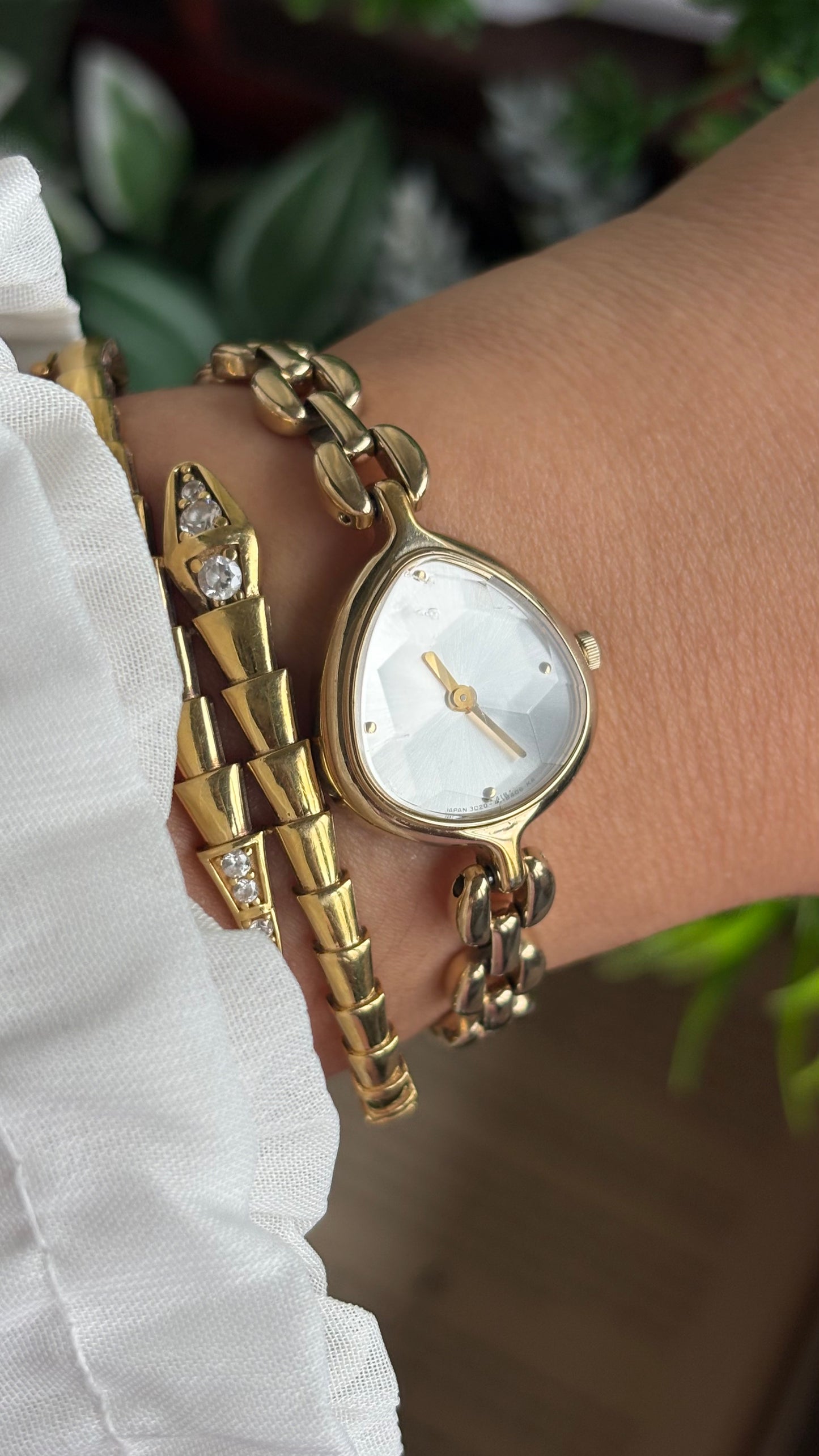Extremely Rare Vintage Pola Teardrop Watch in Gold Tone Diacut Bezel
