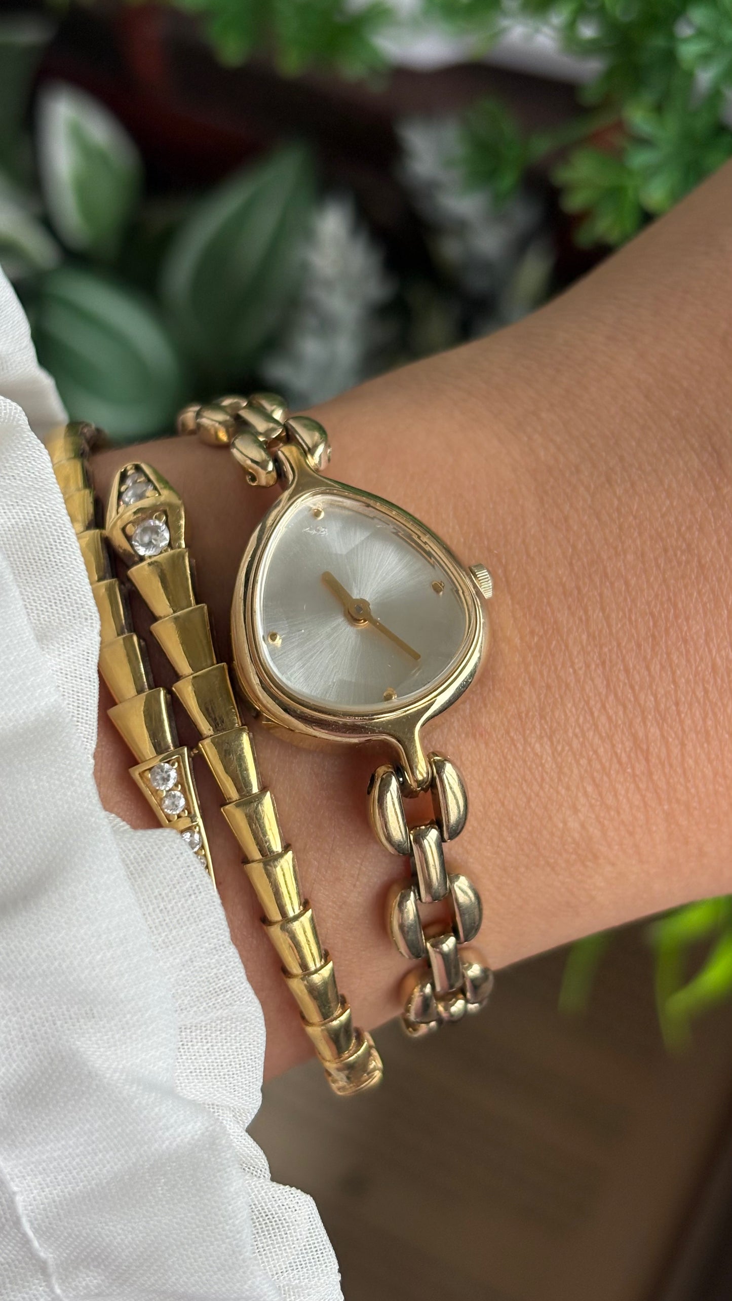 Extremely Rare Vintage Pola Teardrop Watch in Gold Tone Diacut Bezel