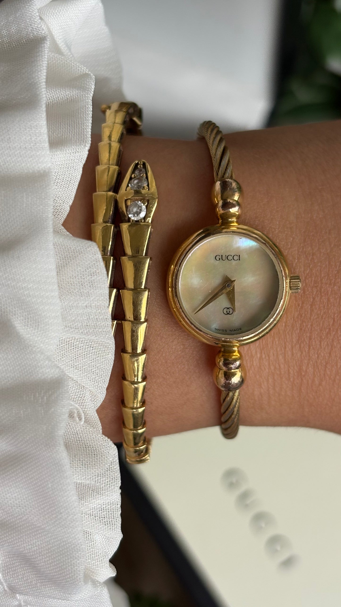 Extremely Rare Vintage 2700L Gucci Bangle Watch in Gold Tone Mother of Pearl Dial with Gucci Box