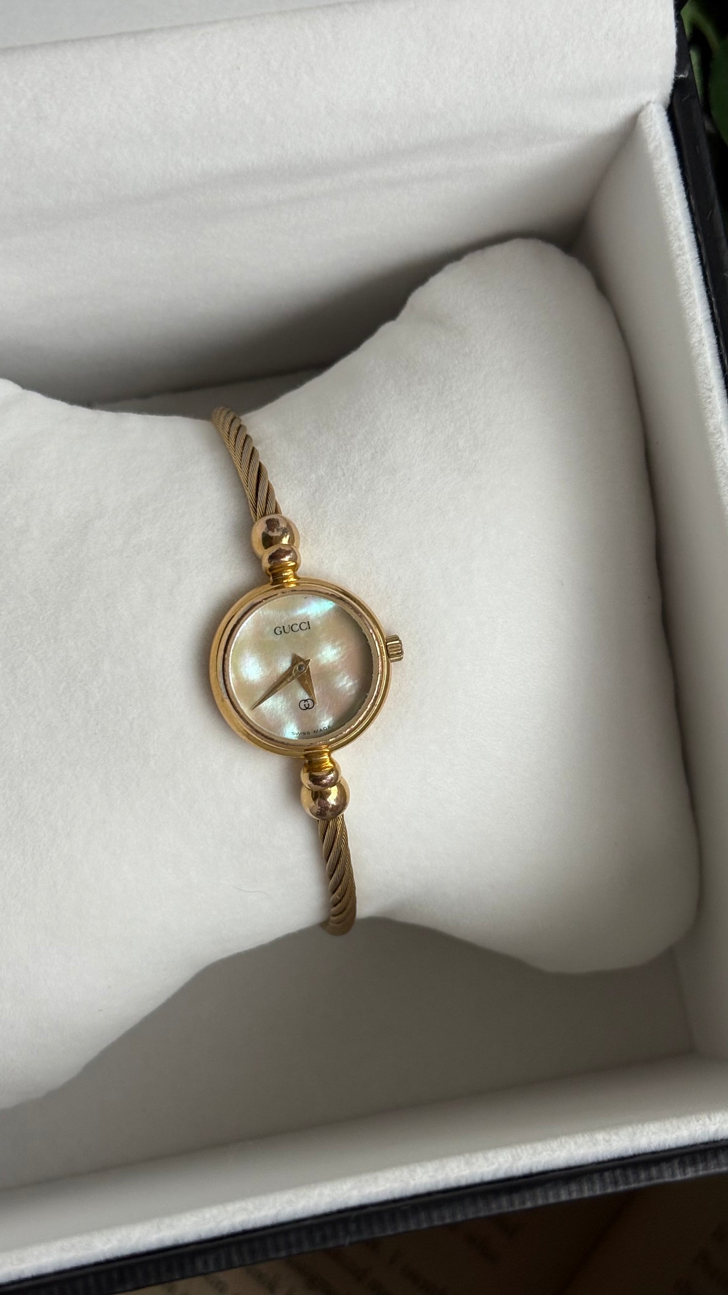 Extremely Rare Vintage 2700L Gucci Bangle Watch in Gold Tone Mother of Pearl Dial with Gucci Box
