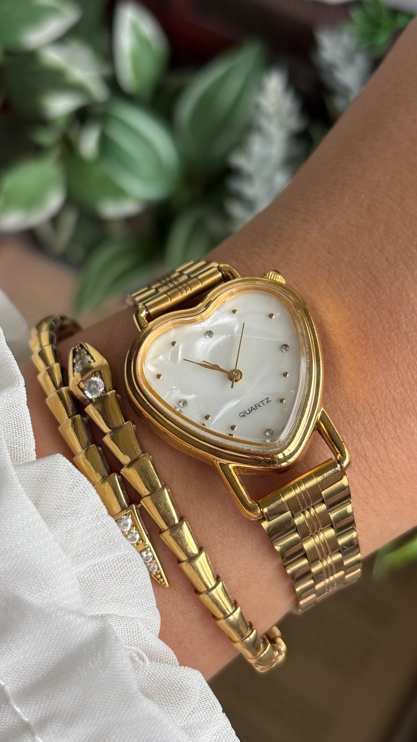 Vintage Heart Watch in Gold Tone Mother of Pearl Dial