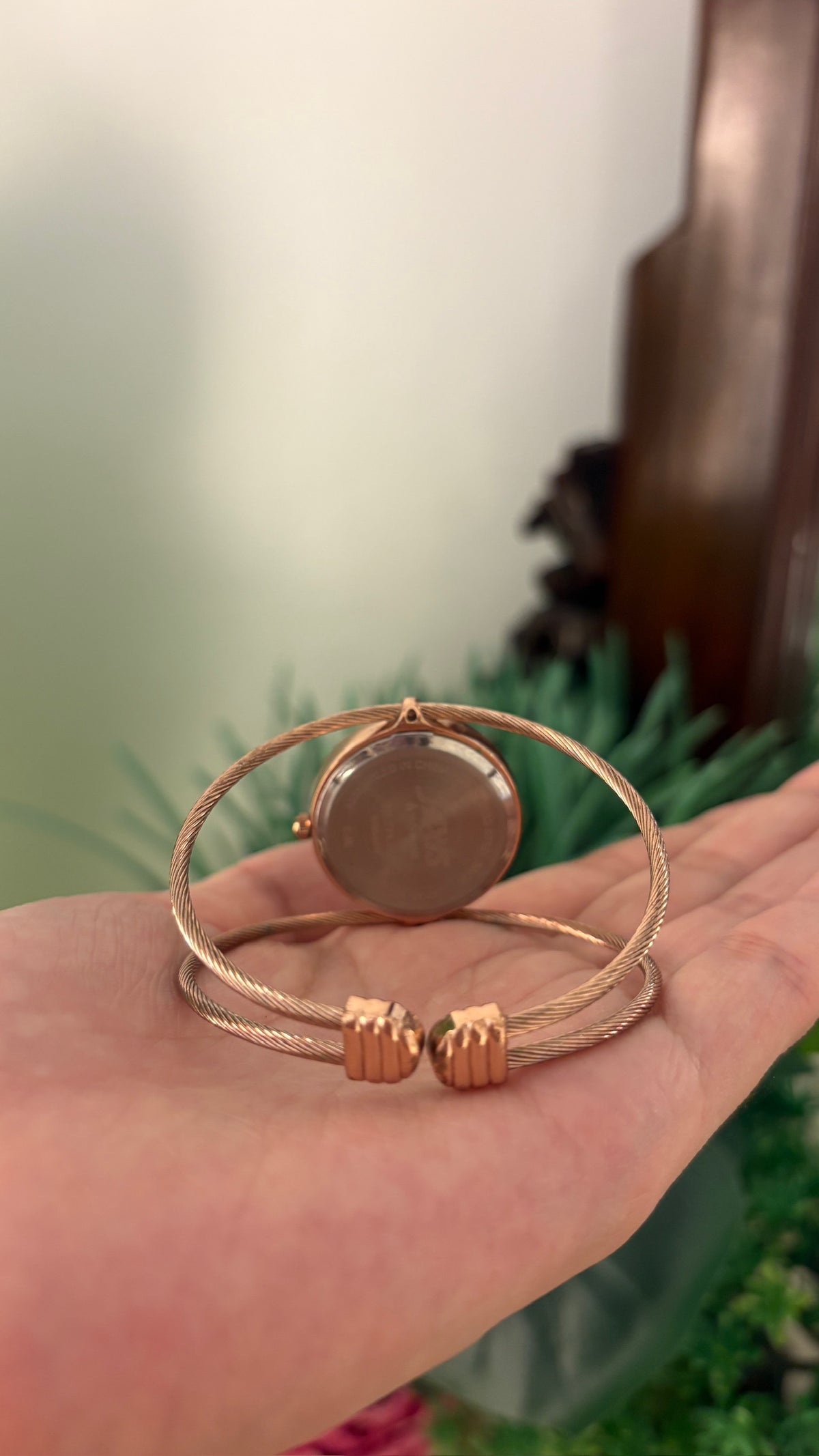 Vintage Japan Quartz Cable Bangle Watch in Rose Gold Tone Quartz