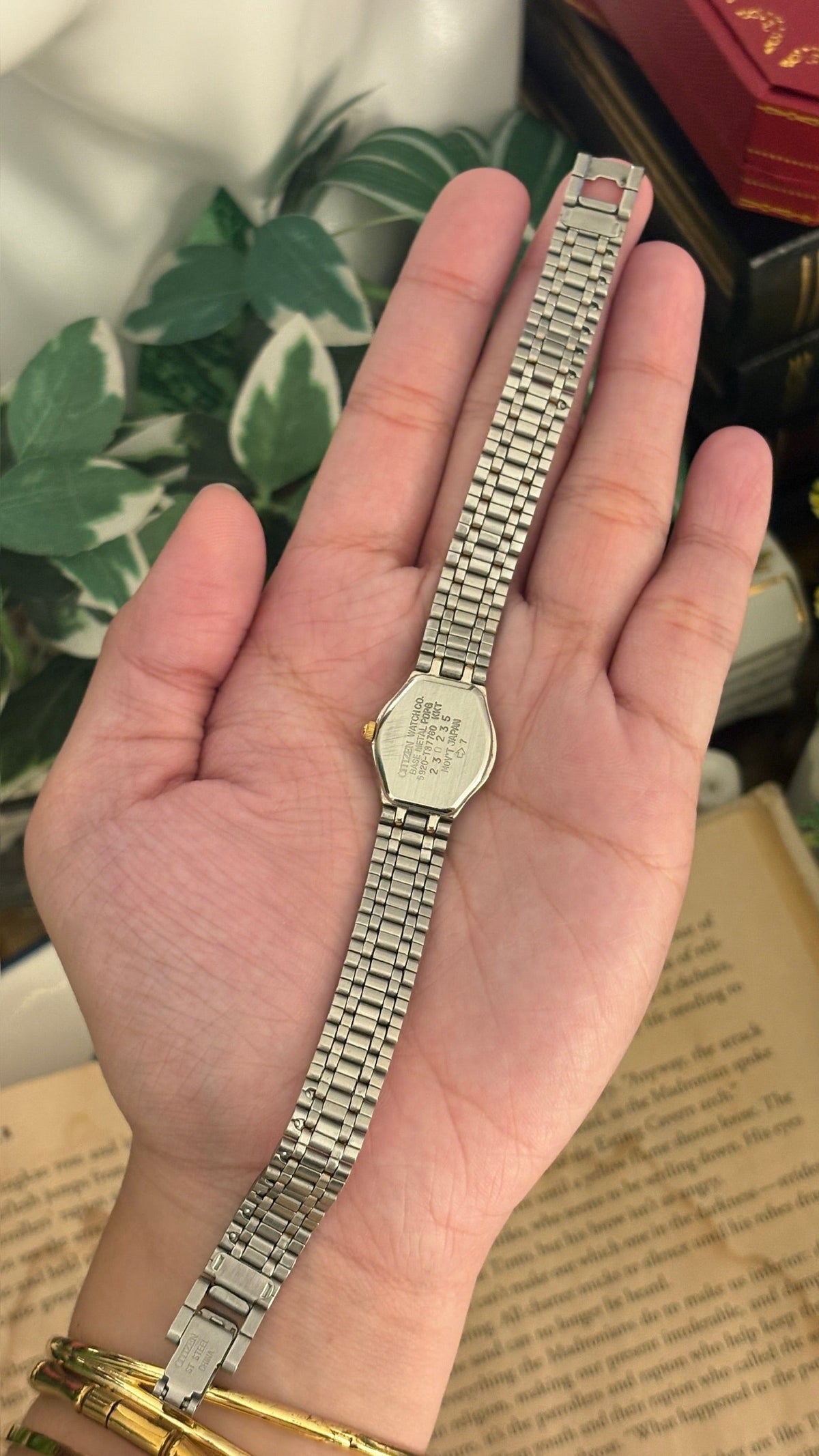 Vintage Citizen in Black Dial Classic Dress Watch in Two-Tone Quartz