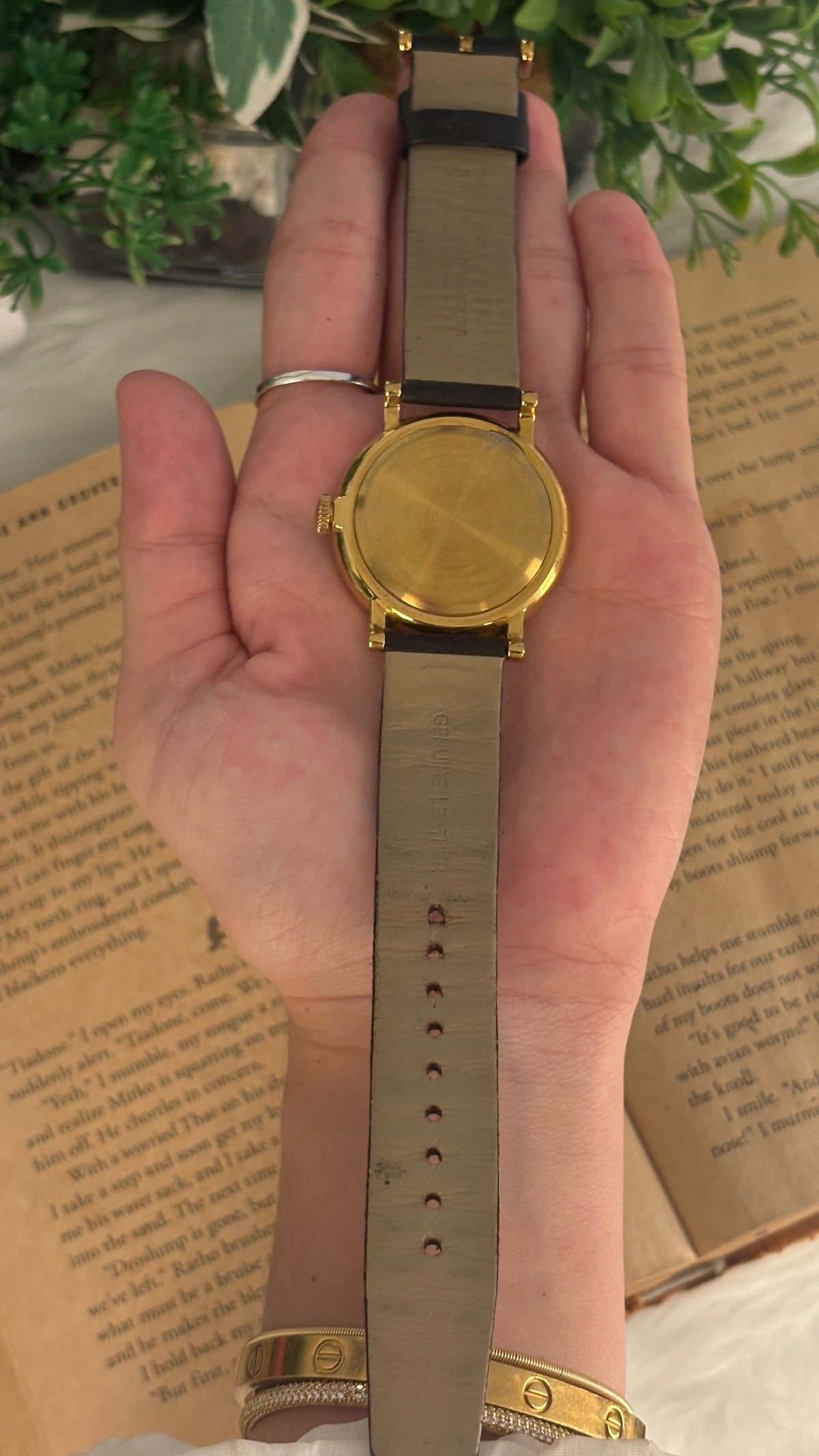 Rare Vintage Marc Jacobs Mens Watch in Gold Tone Black Leather Quartz