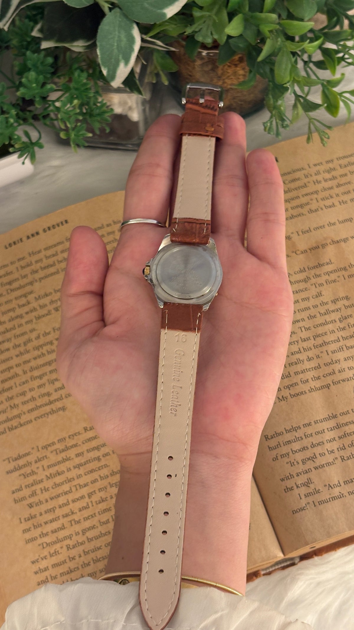 Vintage Noevir Citizen Sports Watch in Two-Tone Quartz Brown Leather