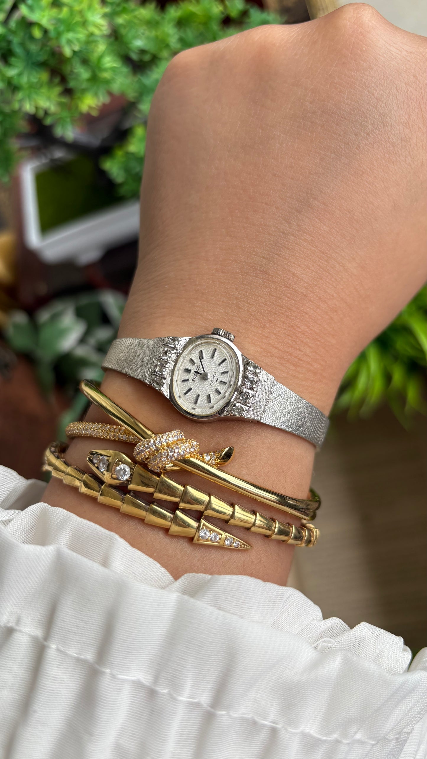 Vintage Seiko Manual Wind Watch in Silver Tone with Eight Diamonds