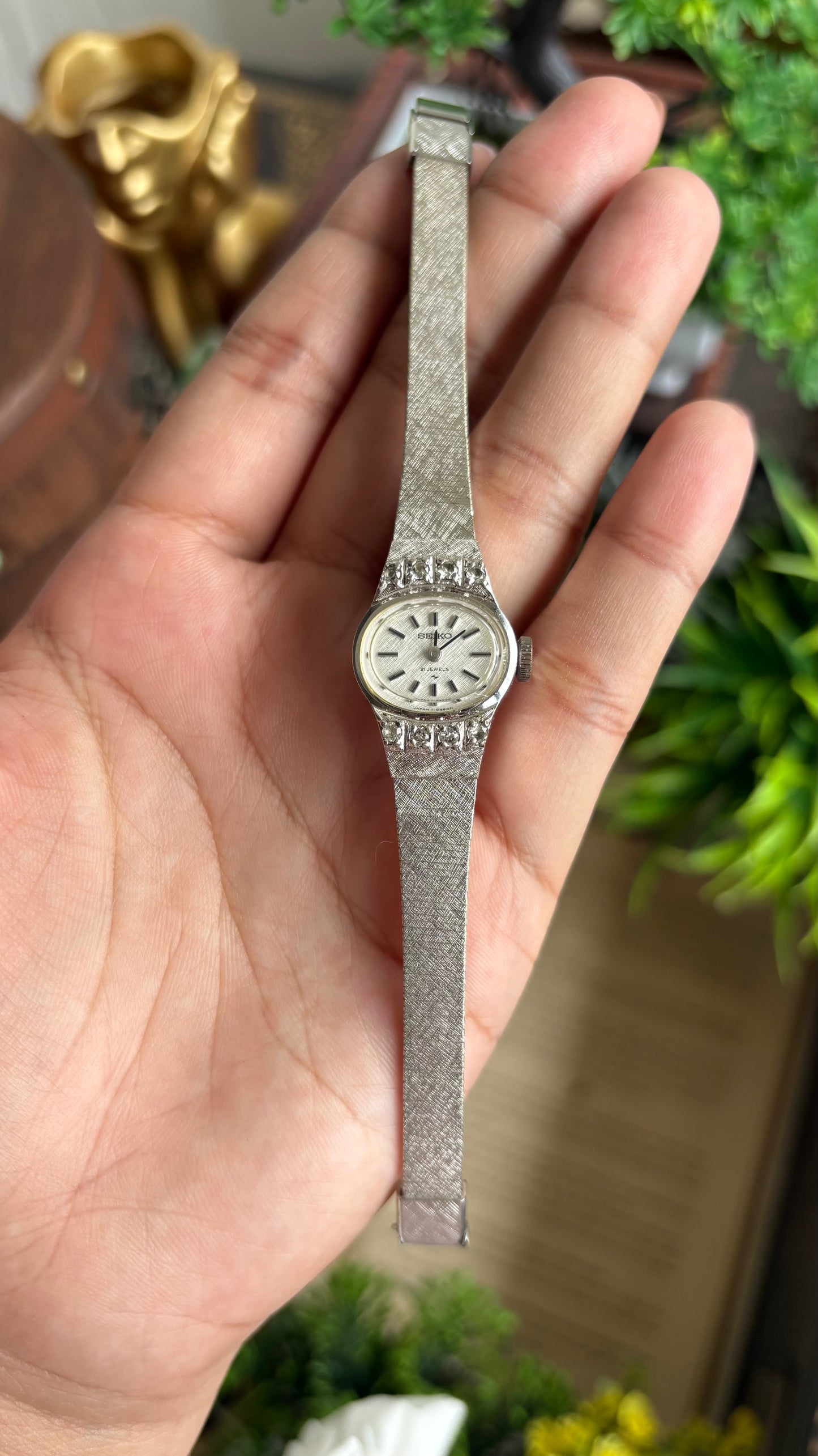 Vintage Seiko Manual Wind Watch in Silver Tone with Eight Diamonds