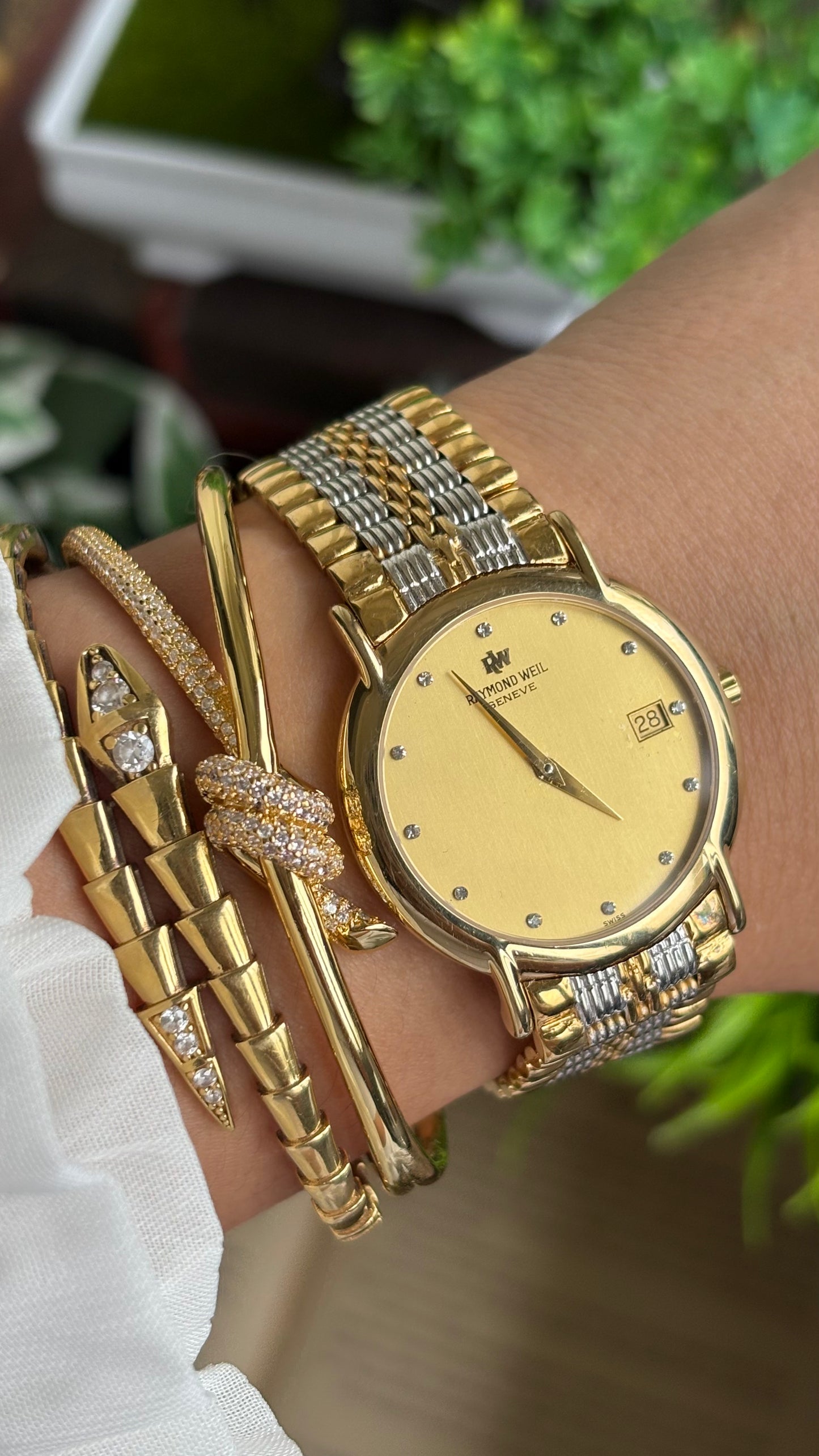 Vintage Raymond Weil Geneve Watch in Two-Tone With Window Date