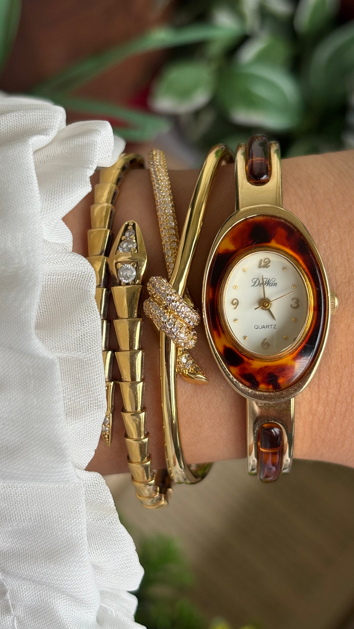Vintage De Wan Tortoise Bangle Watch in Gold Tone Oval Face
