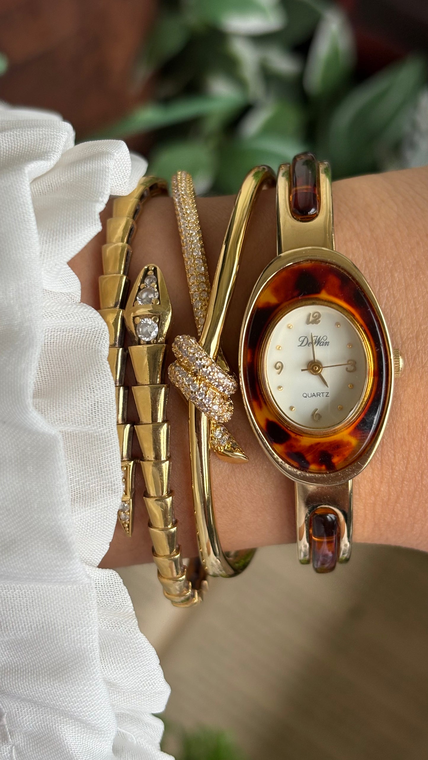 Vintage De Wan Tortoise Bangle Watch in Gold Tone Oval Face