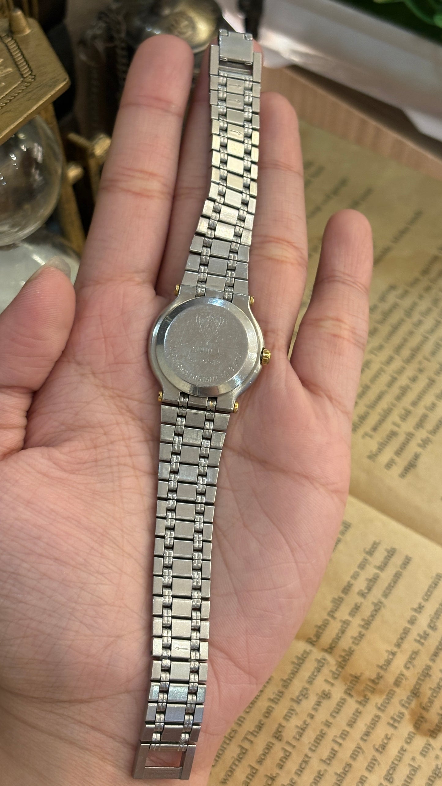 Vintage Gucci Swiss 9000L with Date Window Watch in Two-Tone Quartz