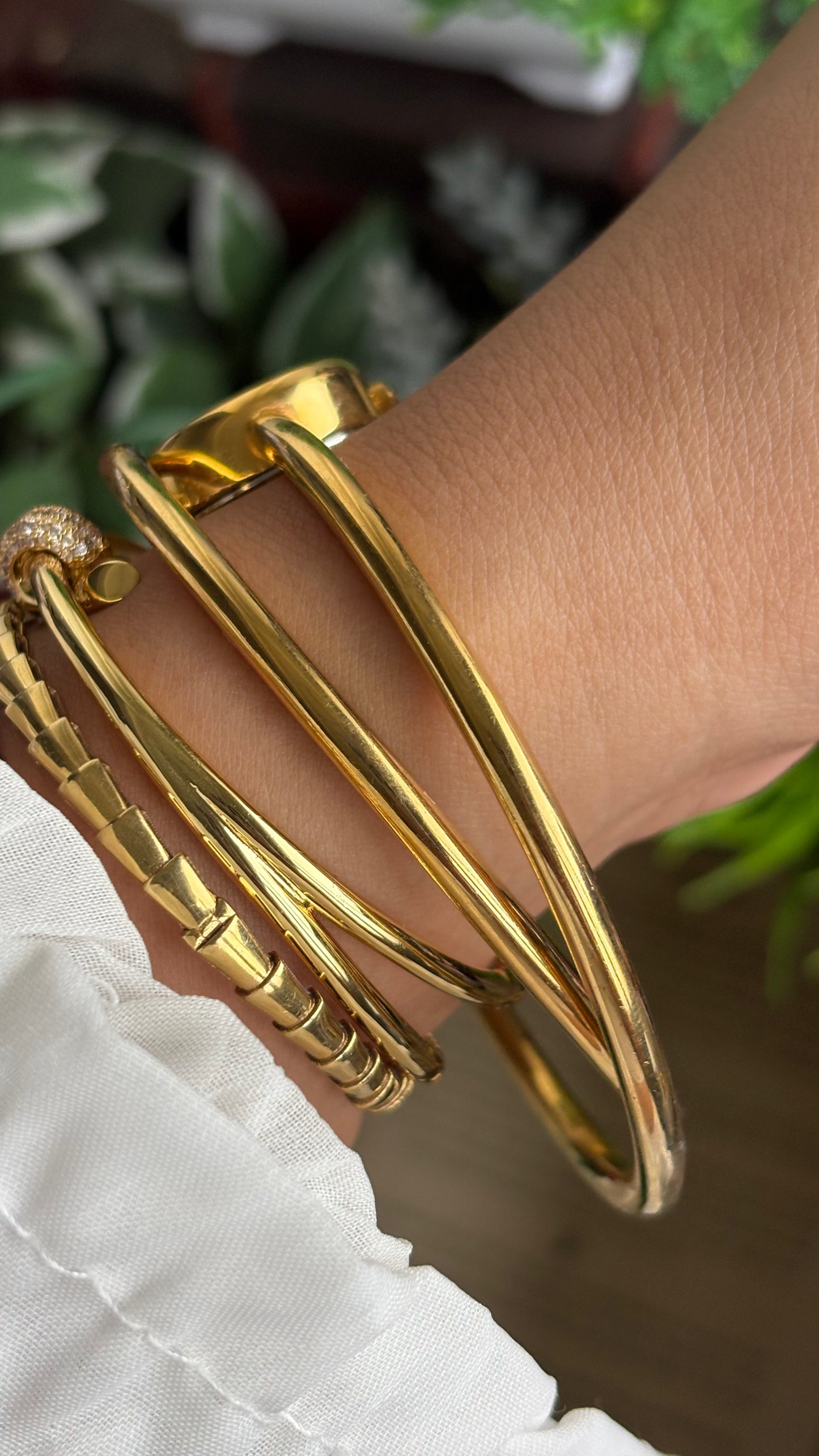 Vintage Bangle Layered Watch in Gold Tone