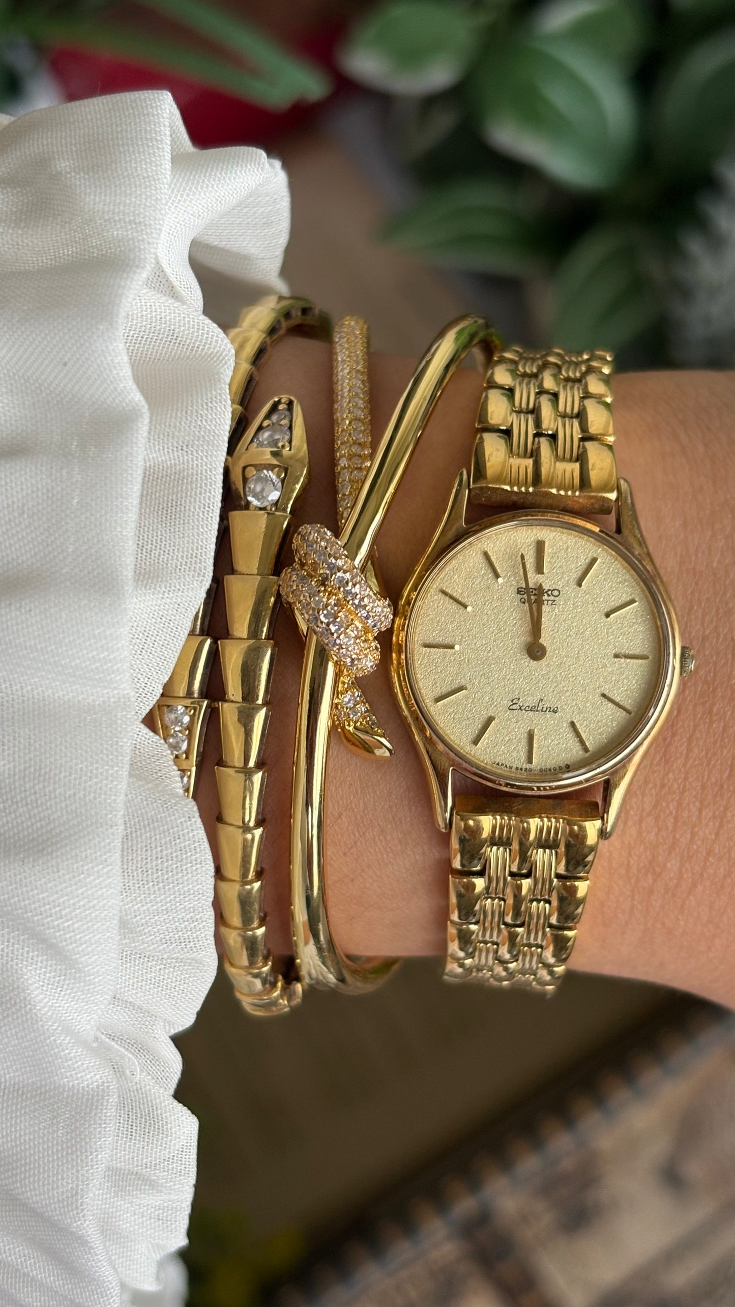 Vintage Dainty Seiko Exceline Watch in Gold Tone Rare Dial Style