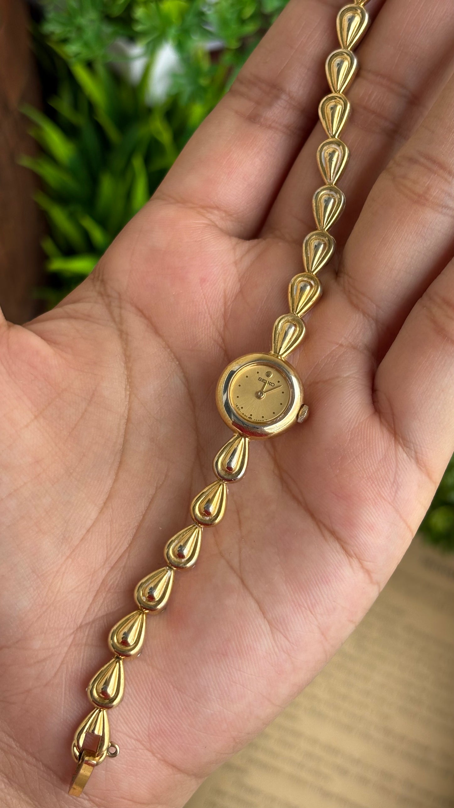 Extremely Rare and Dainty Vintage Seiko Watch in Gold Tone Teardrop Bracelet