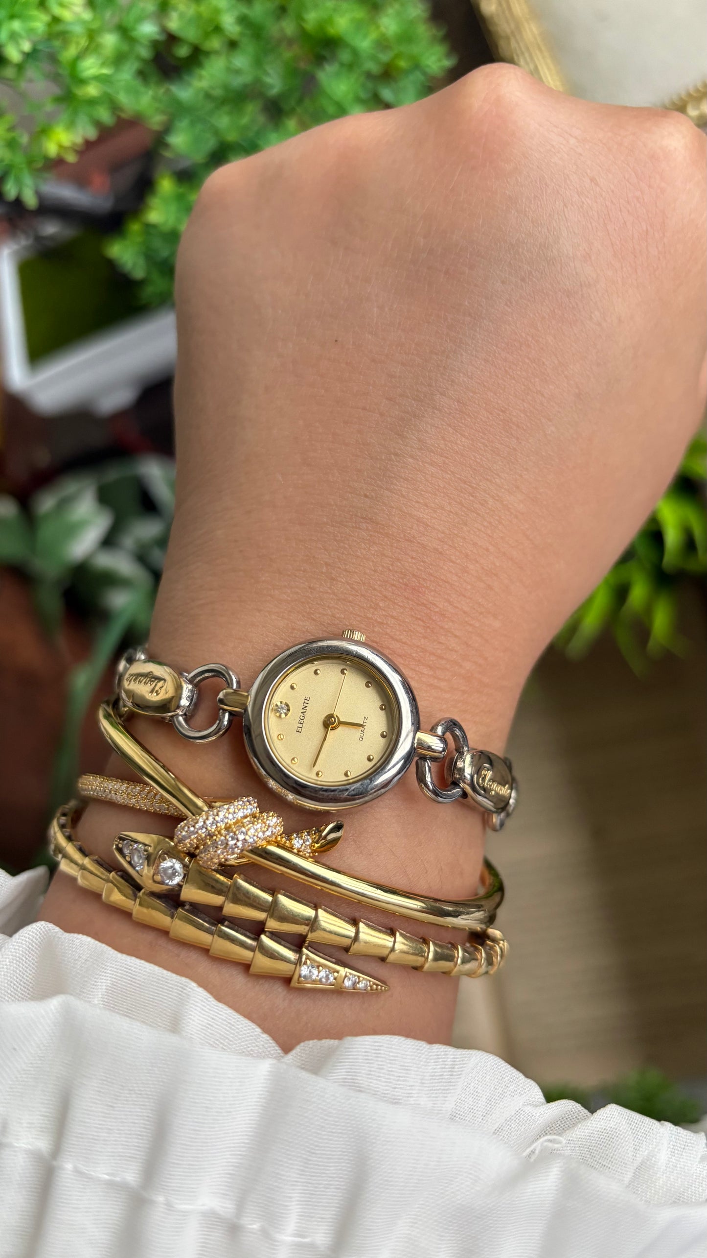 Vintage Elegante Bracelet Watch in Two-Tone