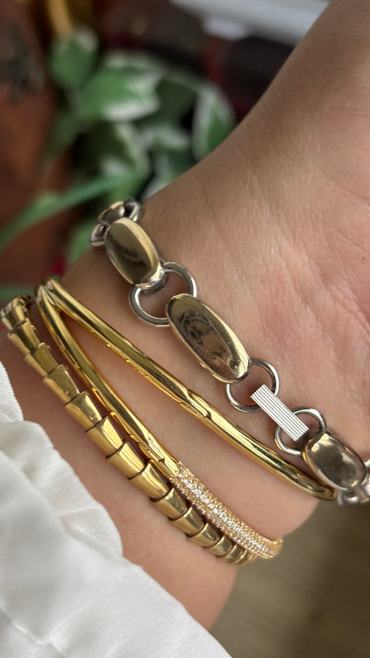 Vintage Elegante Bracelet Watch in Two-Tone