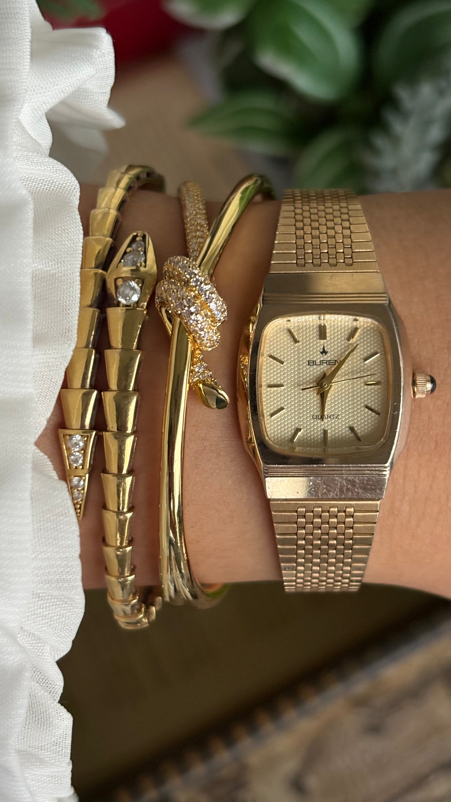 Vintage Buren Watch in Gold Tone Rare Textured Dial