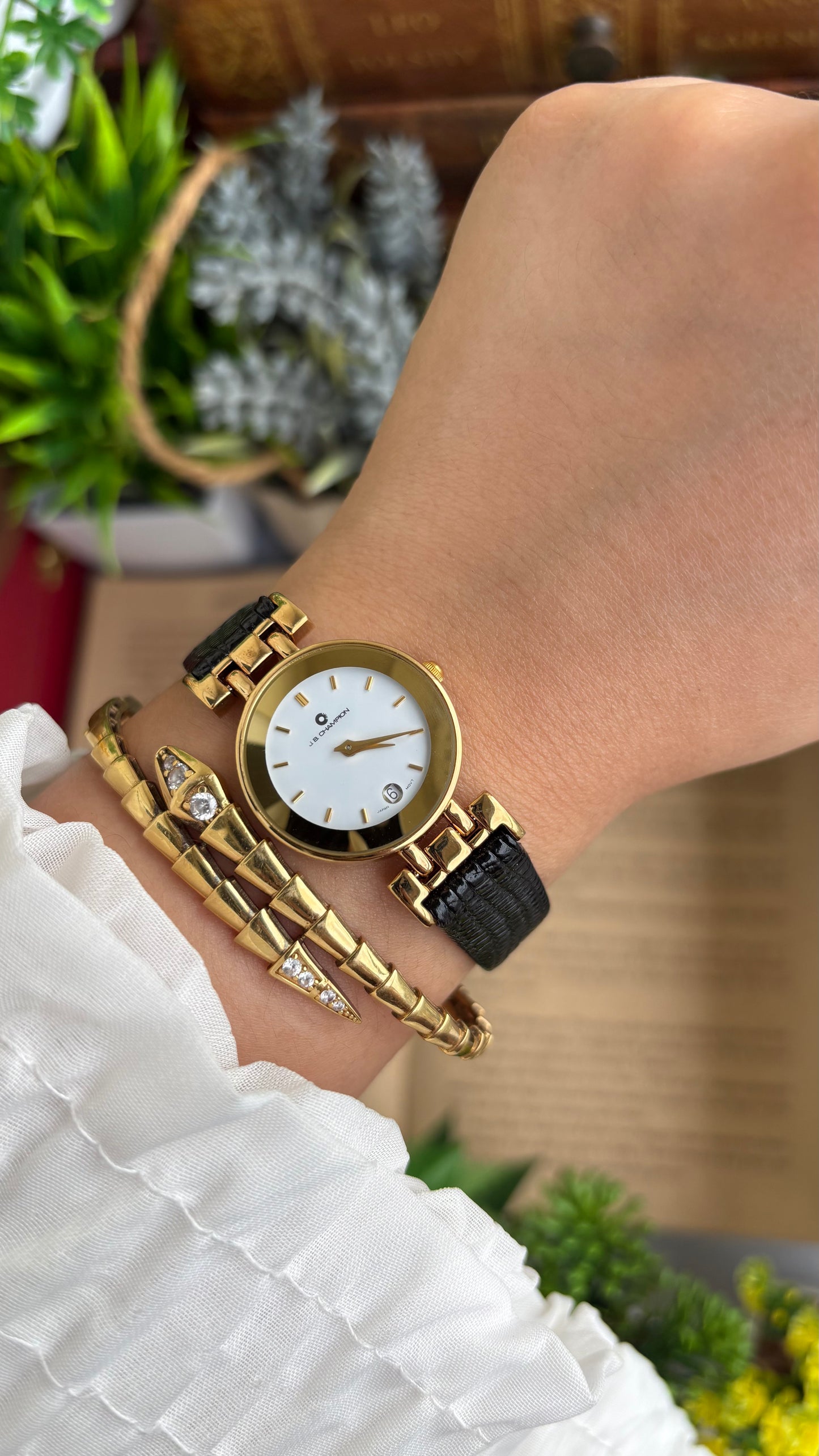 Vintage J.B. Champion with Window Date Watch in Leather Strap (175$ on tag)