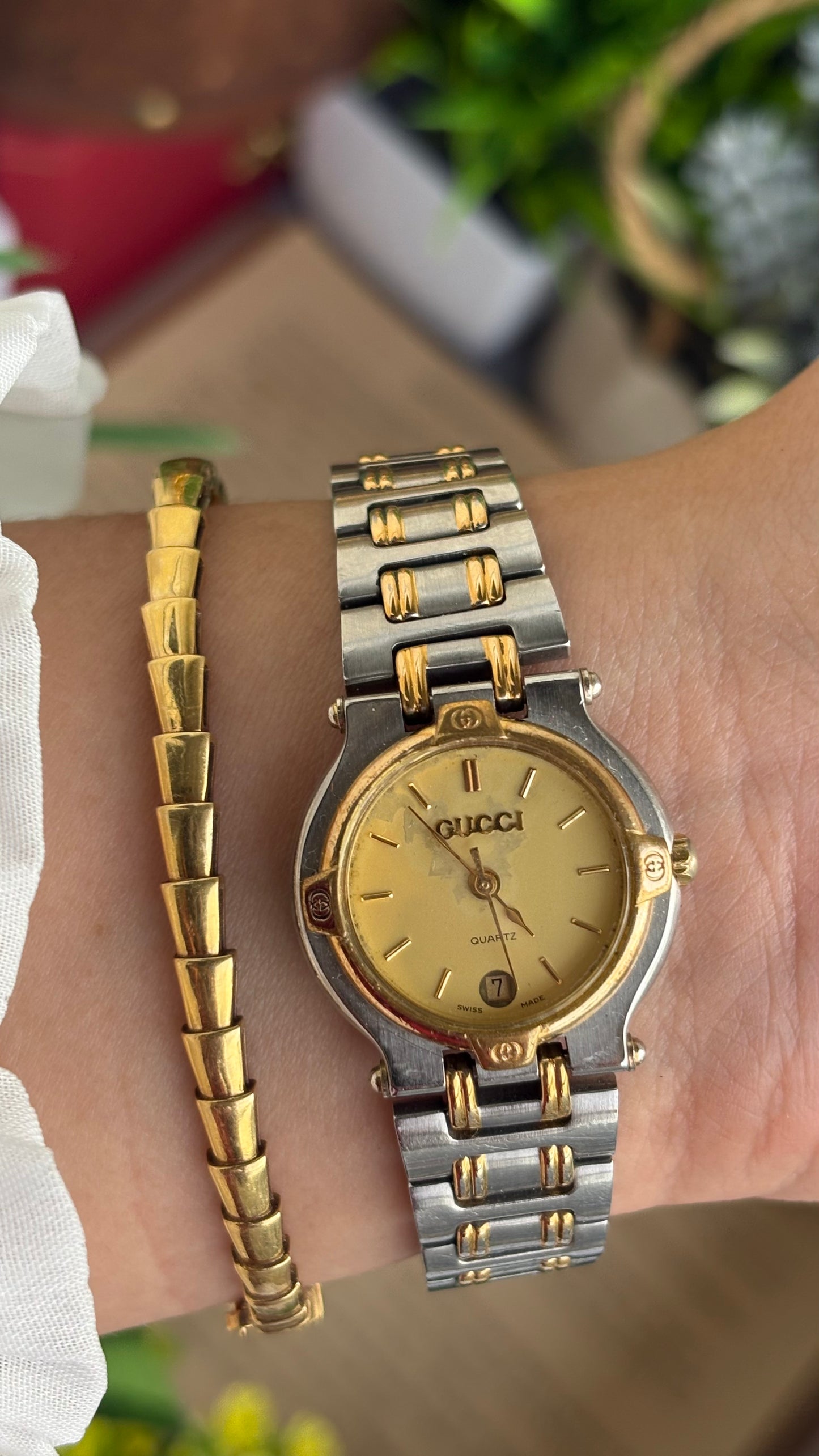 Vintage Classic Gucci 9000L Swiss Watch in Two Tone