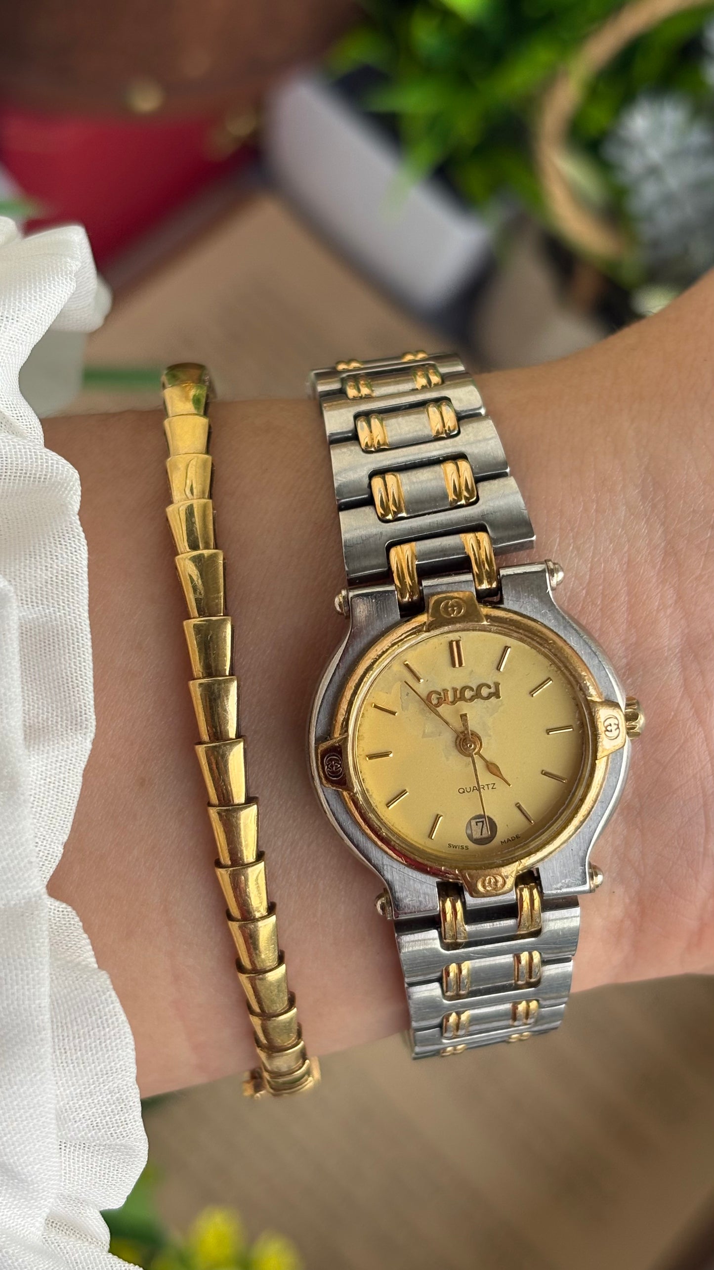 Vintage Classic Gucci 9000L Swiss Watch in Two Tone