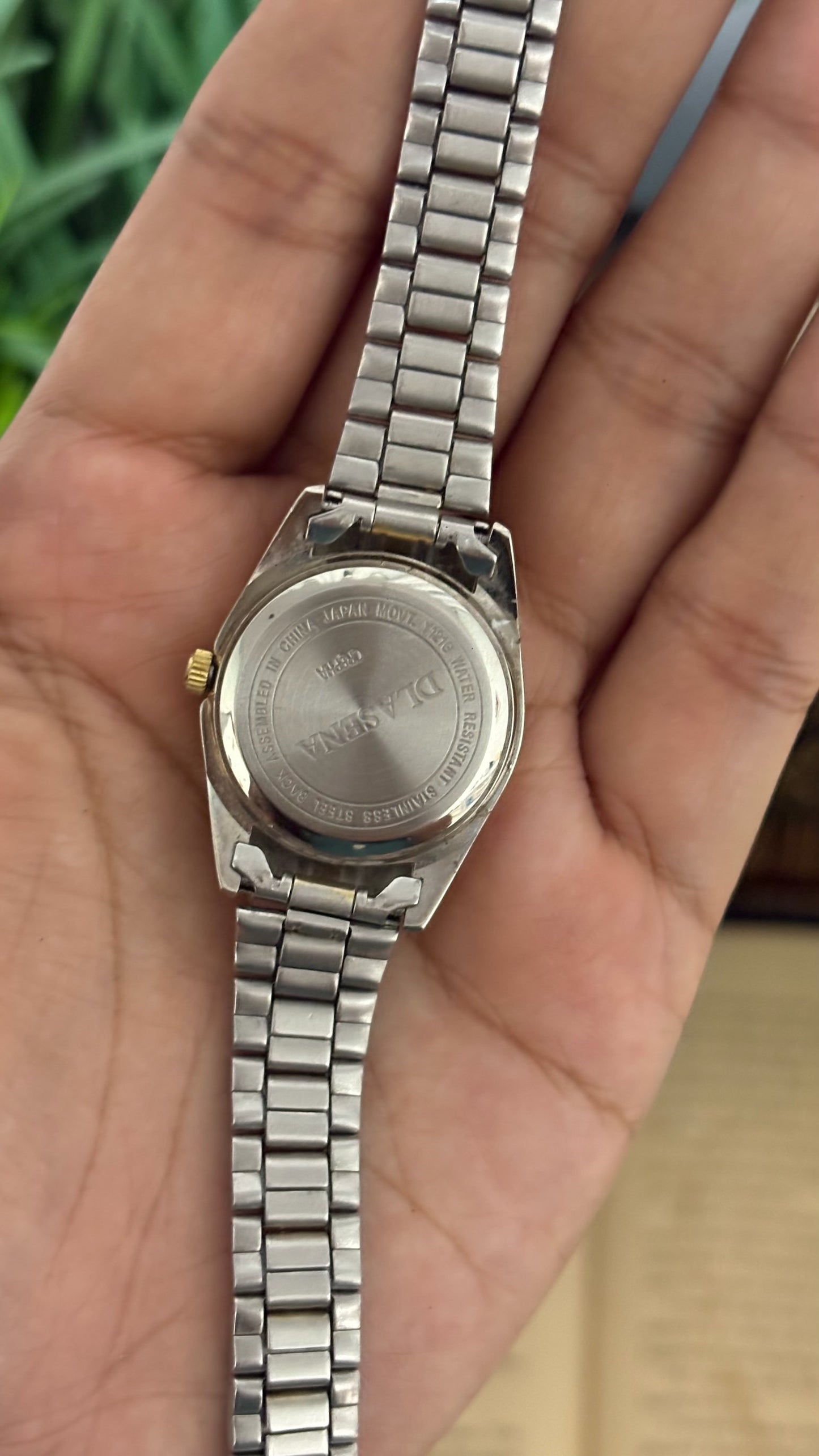 Vintage Dlasena Fluted Bezel Watch in Two-Tone Gold Champagne Dial Quartz
