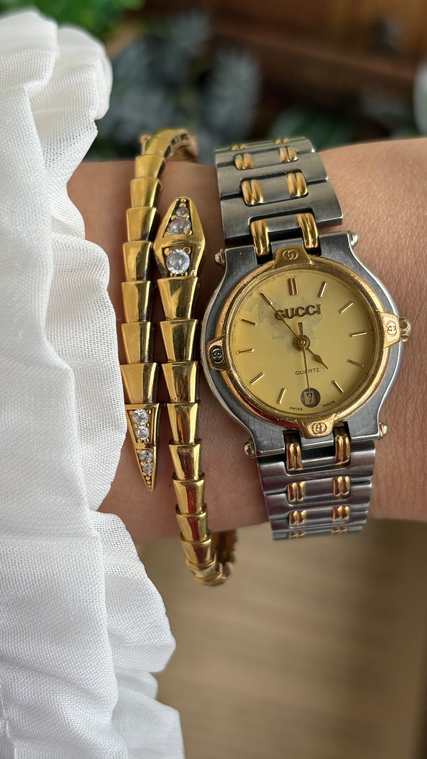 Vintage Classic Gucci 9000L Swiss Watch in Two Tone