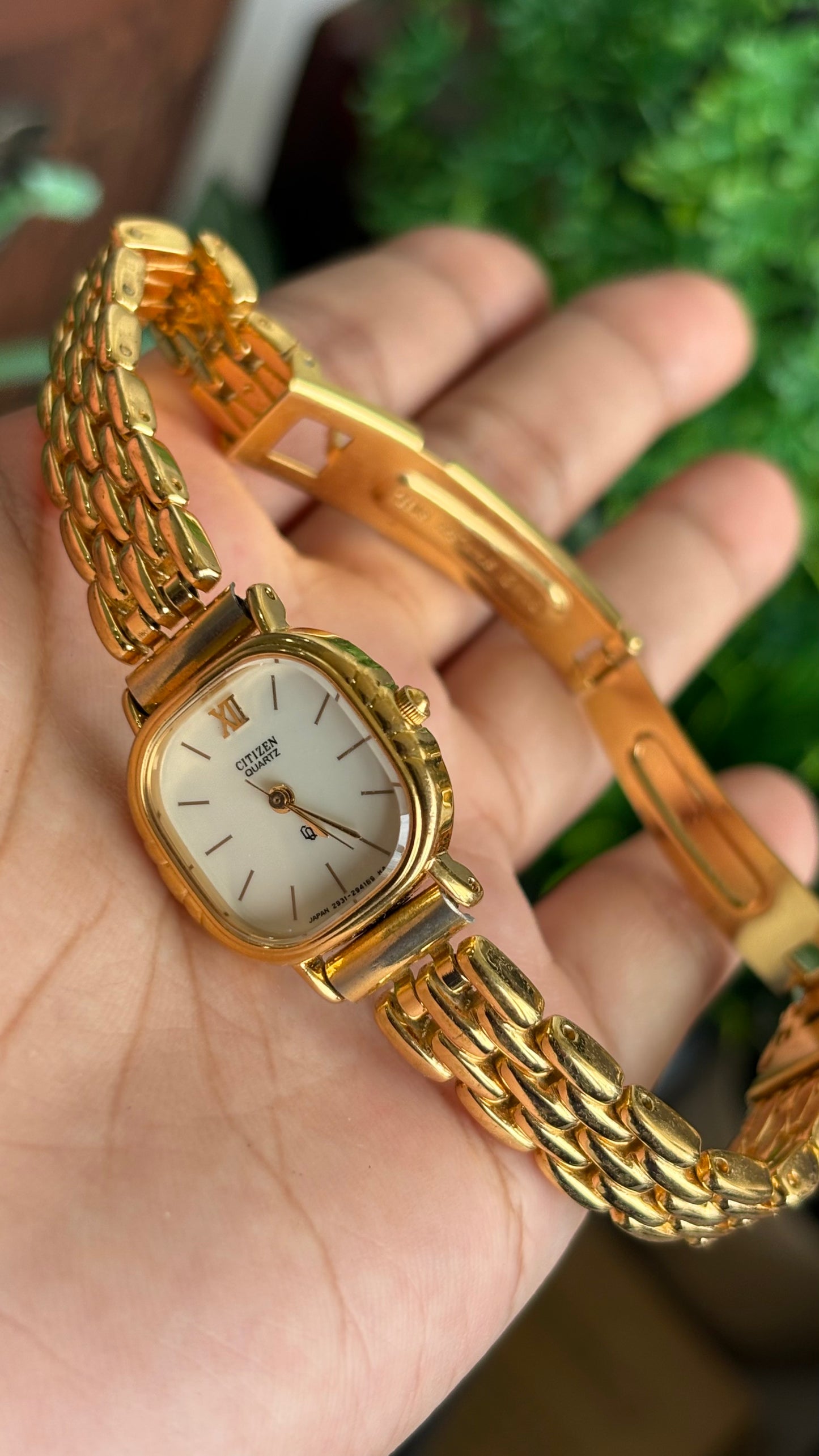 Extremely Rare Vintage Citizen Watch in Gold Tone