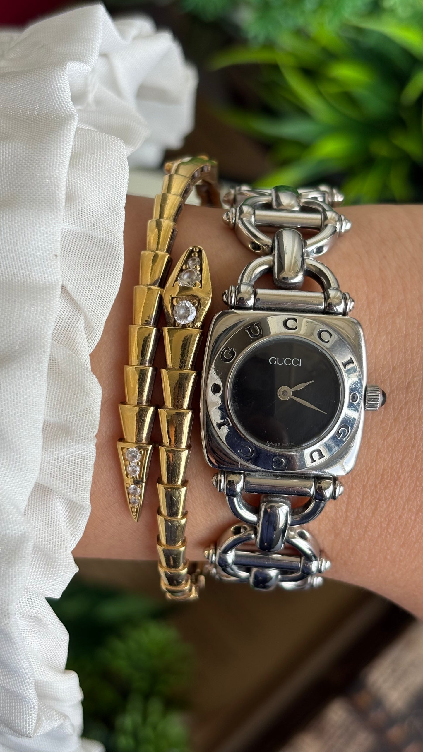 Vintage Gucci 6400L Classic Horsebit Watch in Silver Tone