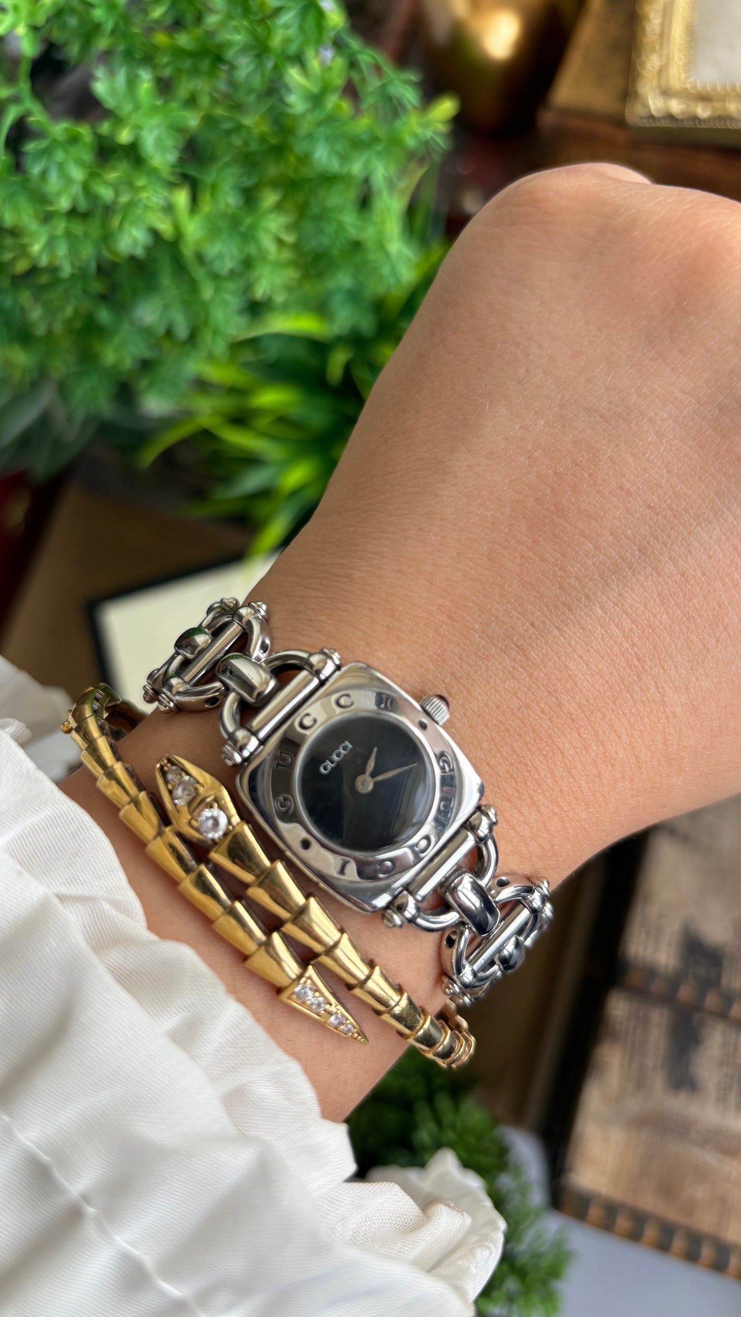 Vintage Gucci 6400L Classic Horsebit Watch in Silver Tone