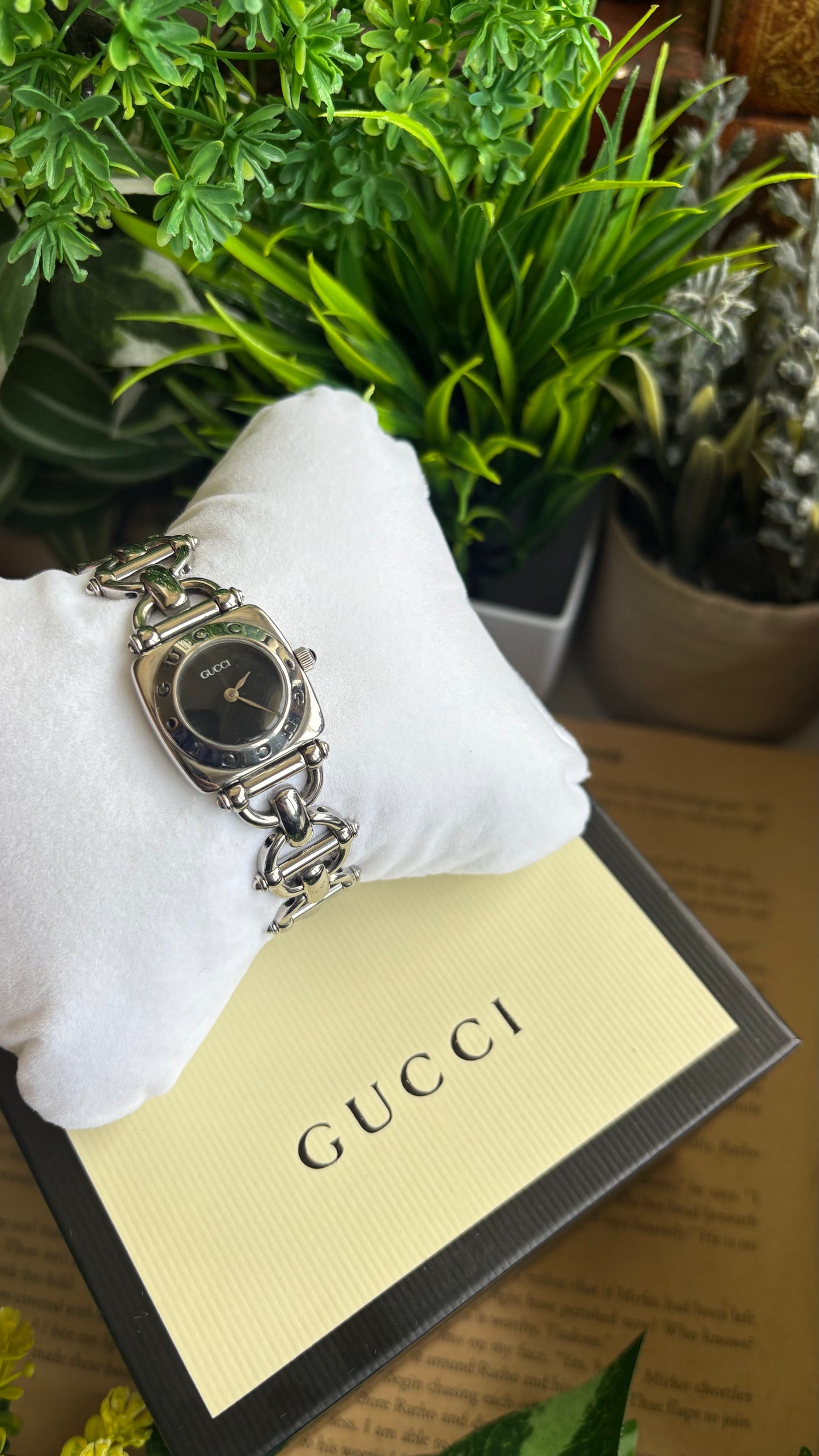Vintage Gucci 6400L Classic Horsebit Watch in Silver Tone