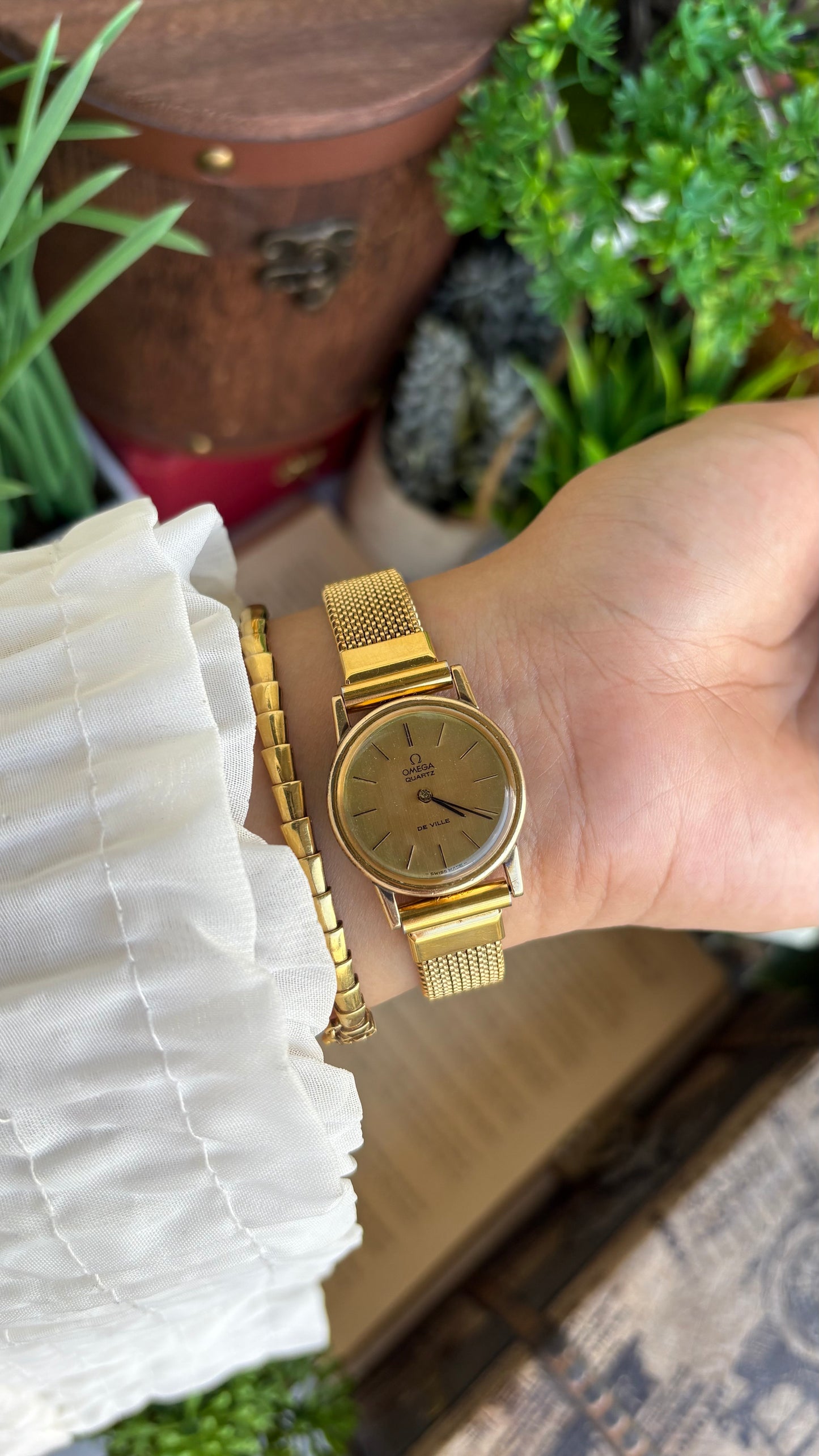 Vintage Omega De Ville Women's Dress Watch in Gold Tone Stretch Band