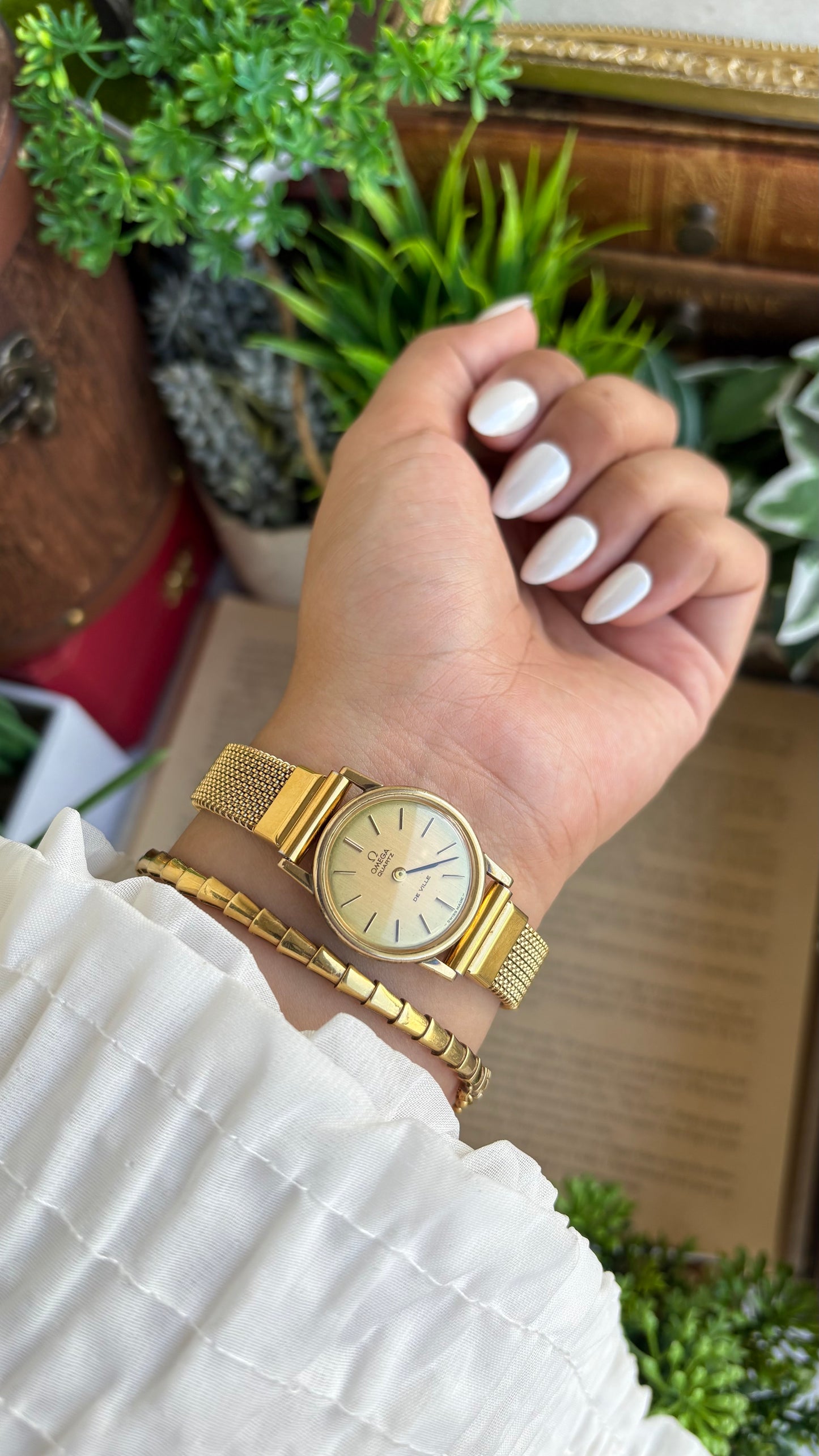 Vintage Omega De Ville Women's Dress Watch in Gold Tone Stretch Band