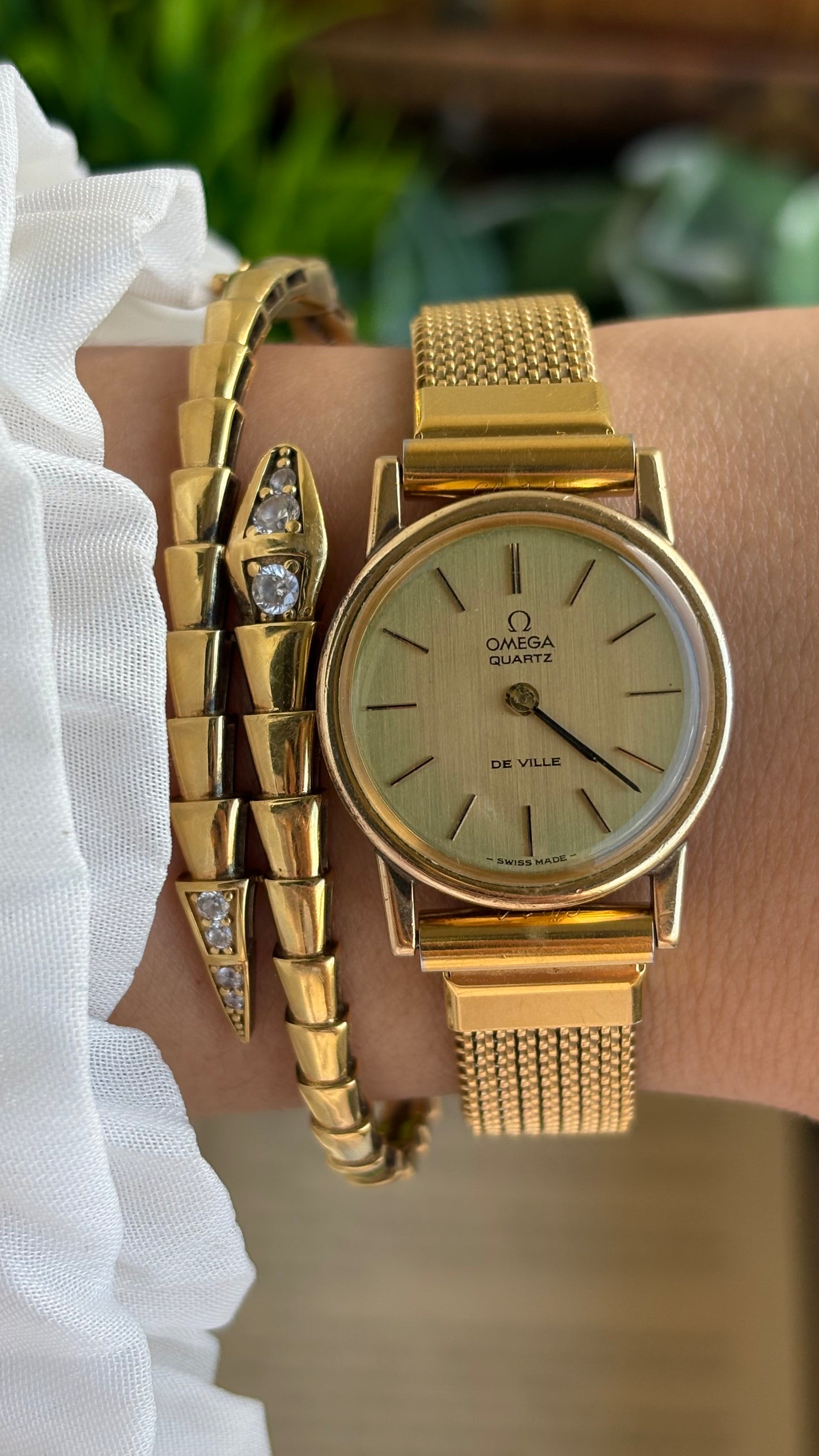Vintage Omega De Ville Women's Dress Watch in Gold Tone Stretch Band