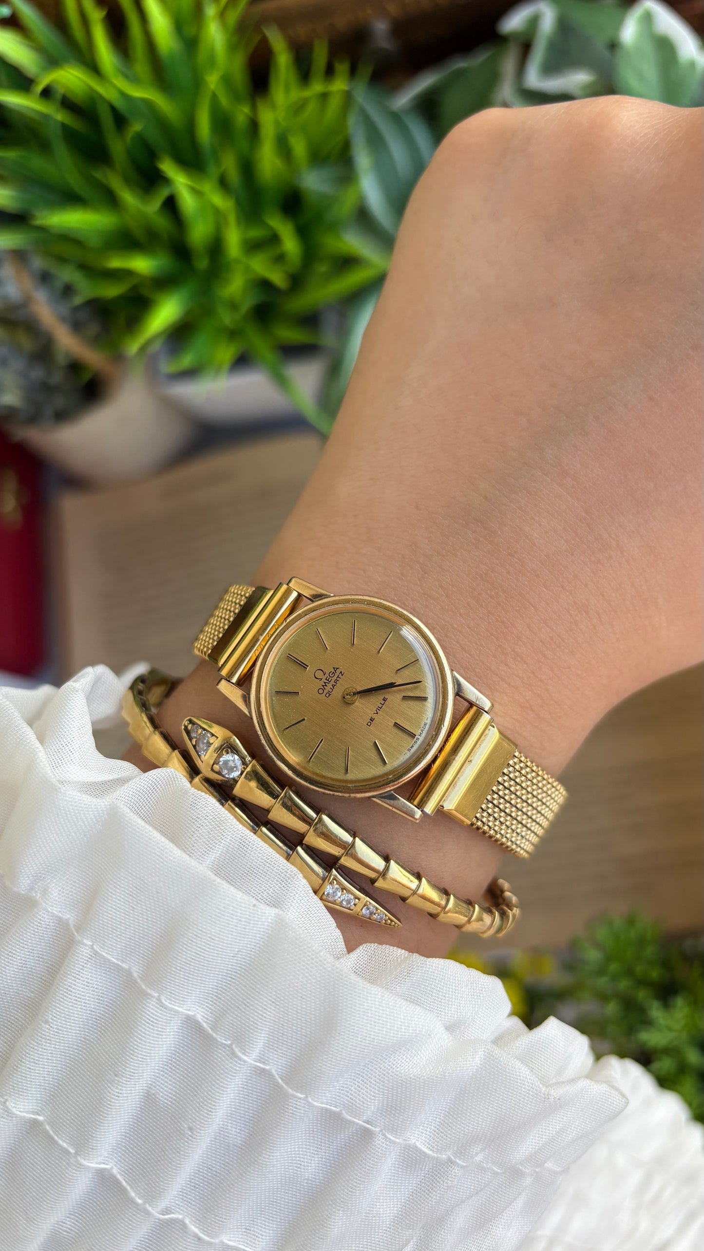 Vintage Omega De Ville Women's Dress Watch in Gold Tone Stretch Band