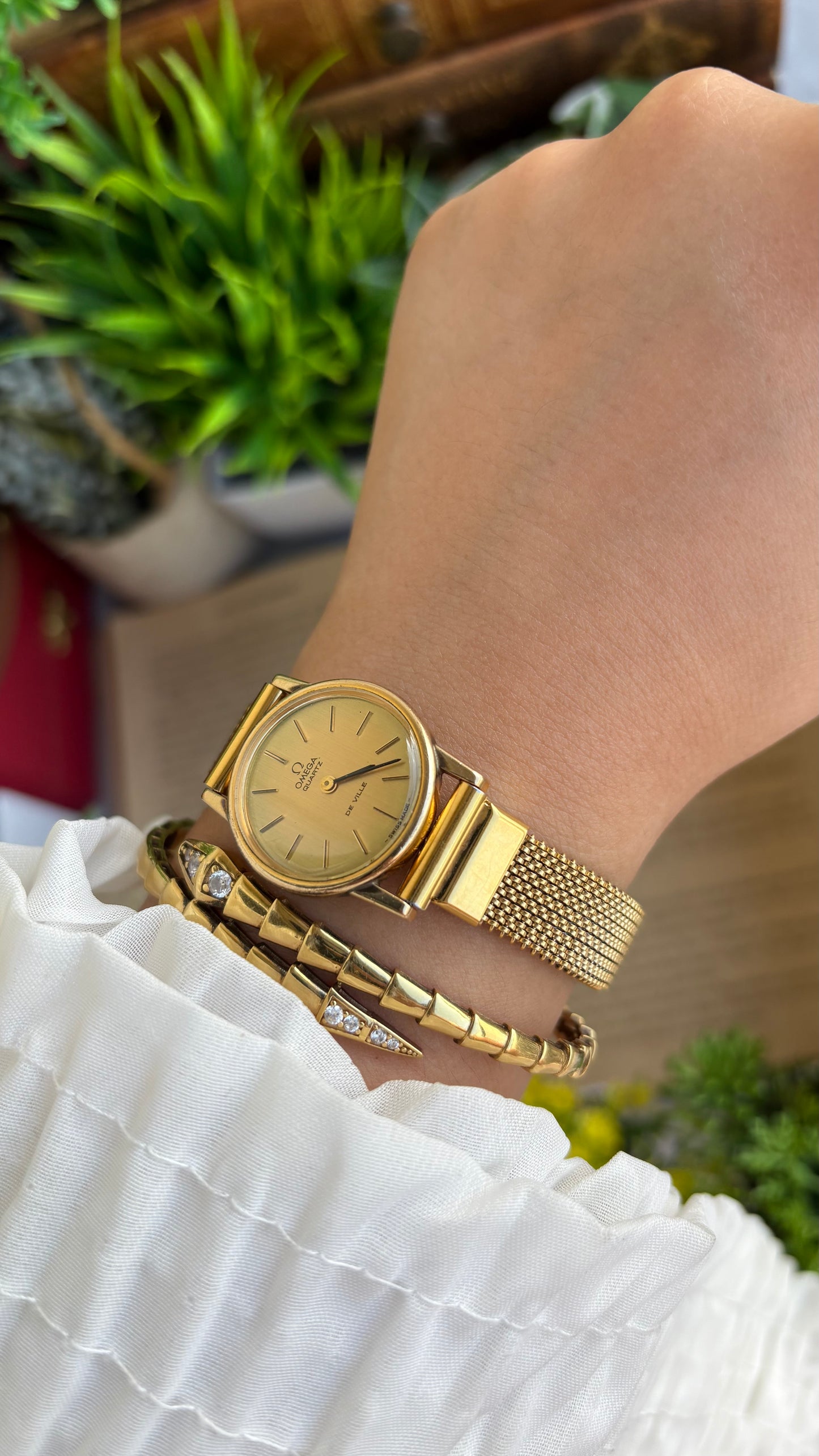 Vintage Omega De Ville Women's Dress Watch in Gold Tone Stretch Band