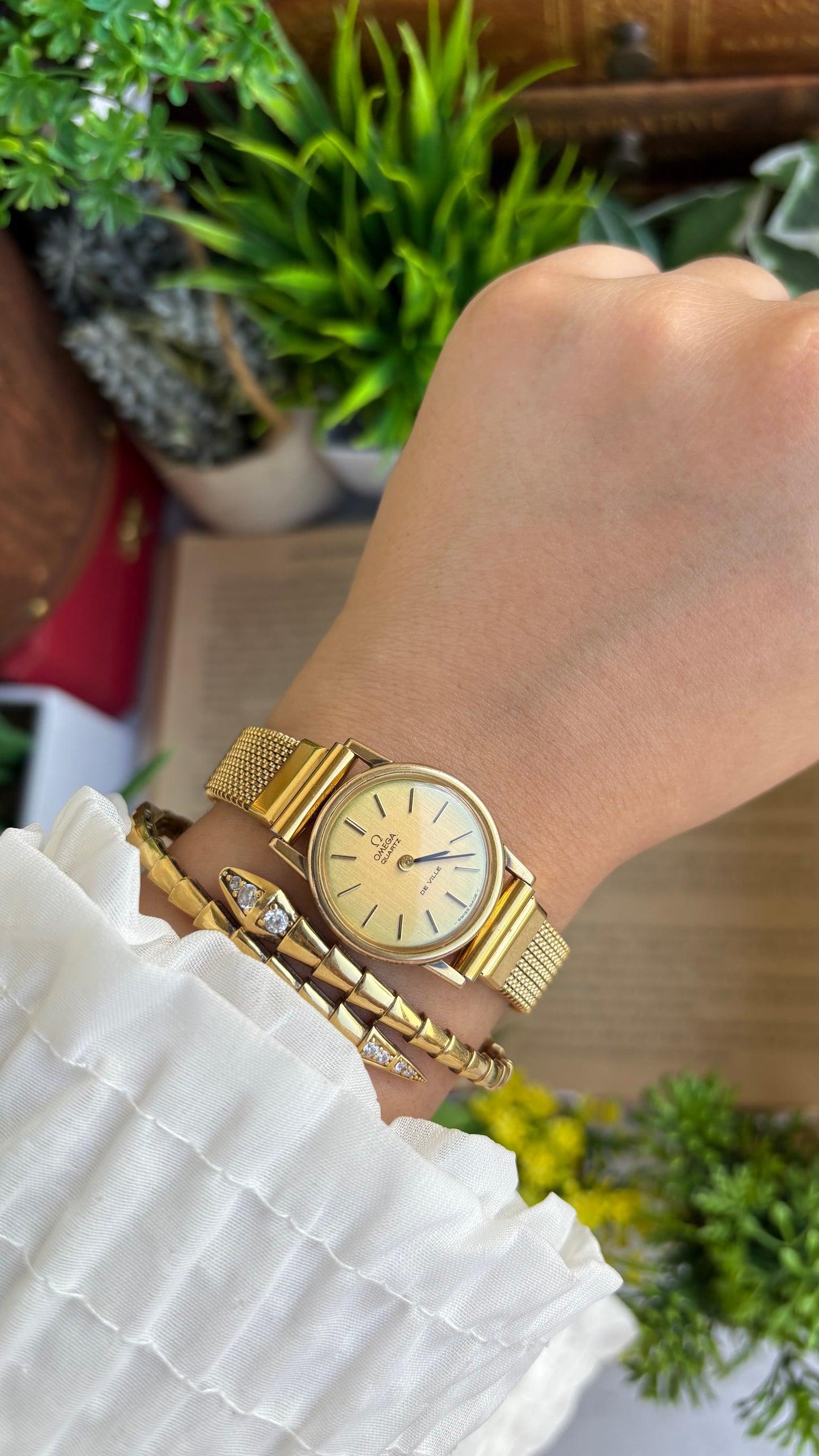 Vintage Omega De Ville Women's Dress Watch in Gold Tone Stretch Band