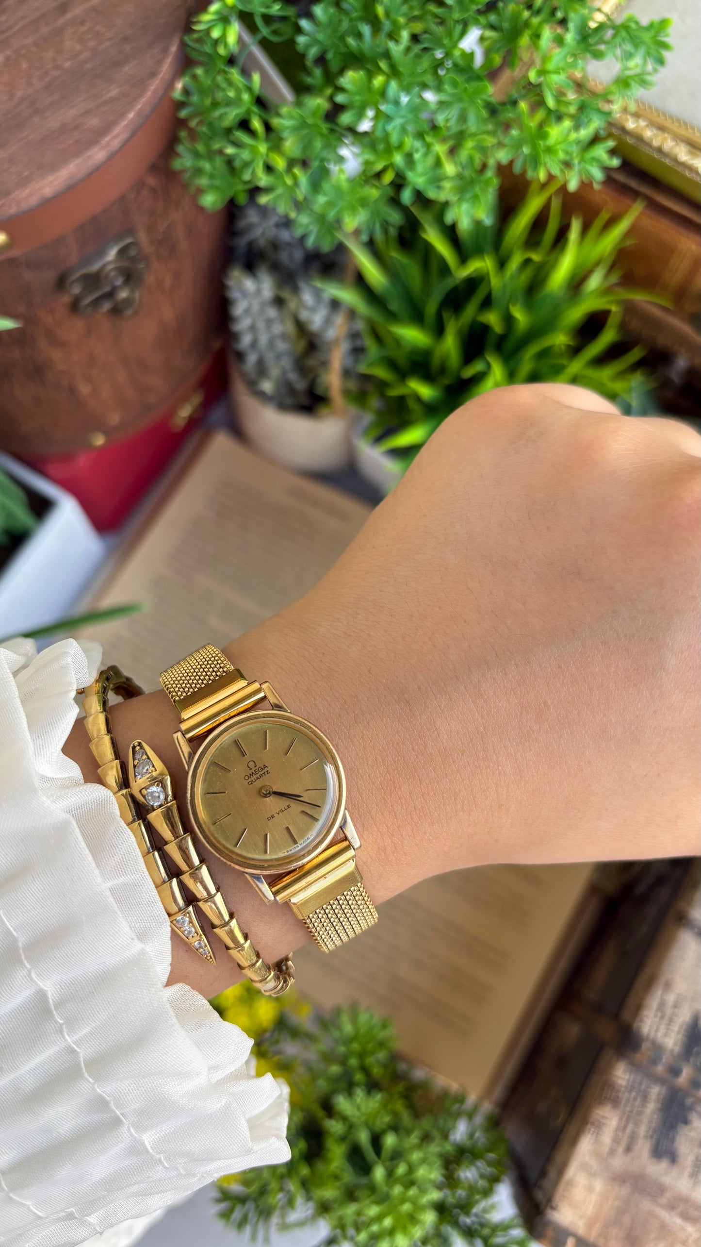 Vintage Omega De Ville Women's Dress Watch in Gold Tone Stretch Band
