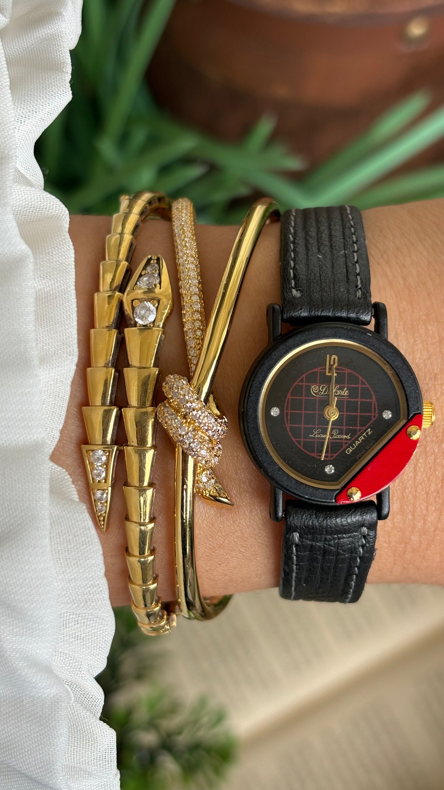 Vintage Dufonte by Lucien Piccard Watch in Black Leather Strap (200$ on tag)