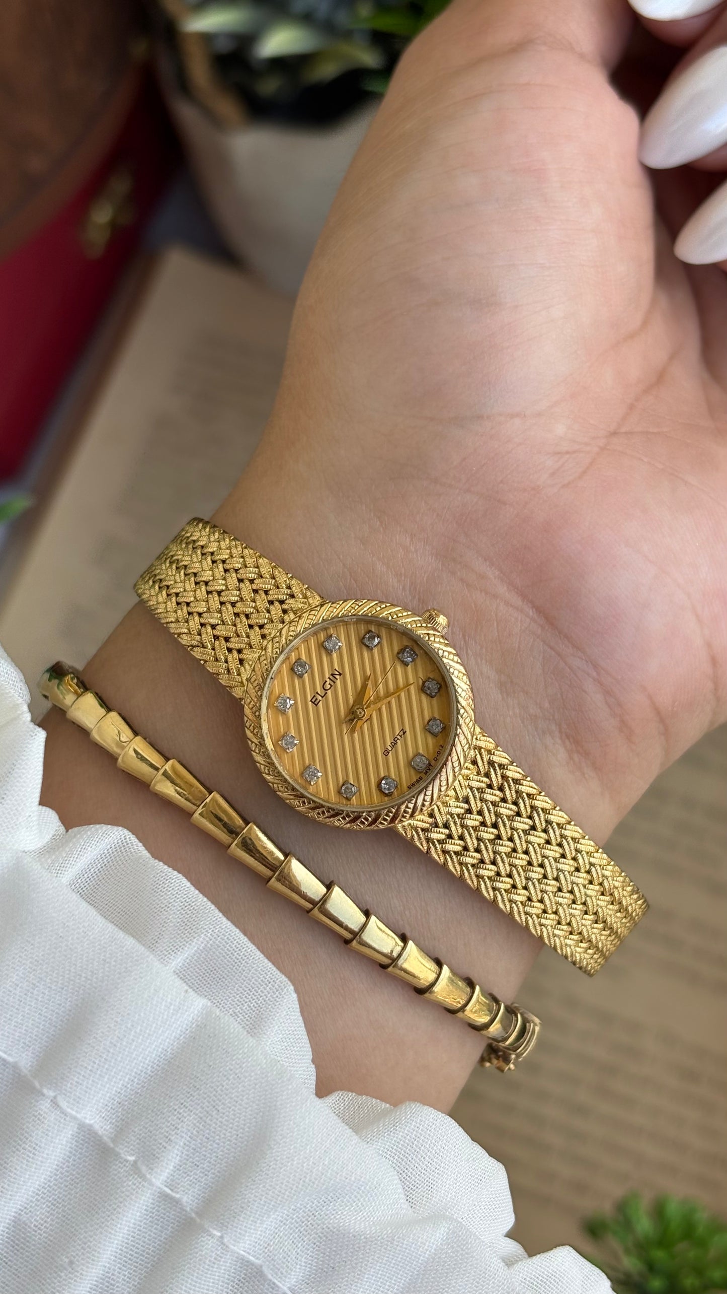 Vintage Elgin Swiss Watch in Gold Tone Self-Adjust Genuine Diamonds on Dial