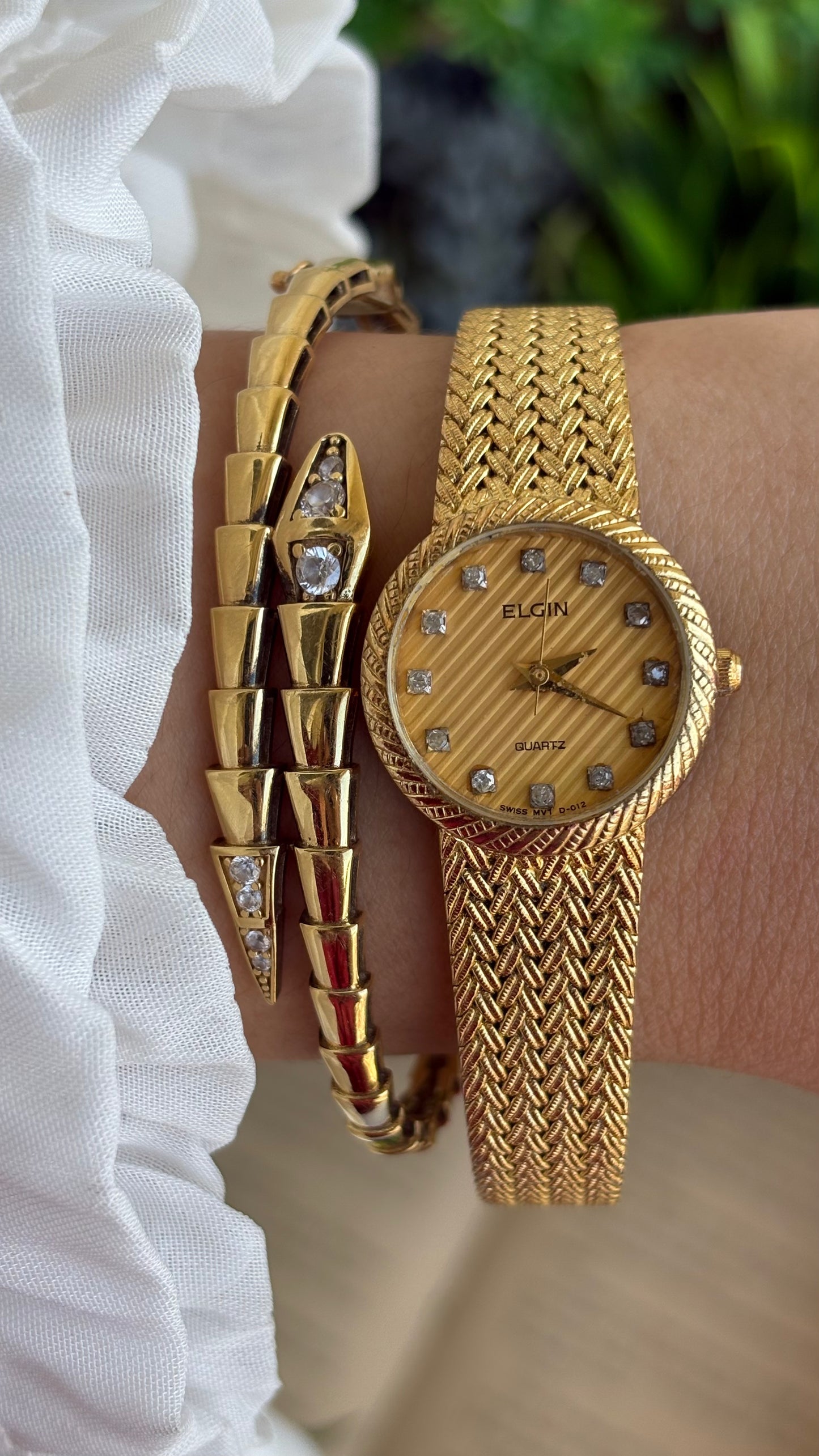 Vintage Elgin Swiss Watch in Gold Tone Self-Adjust Genuine Diamonds on Dial