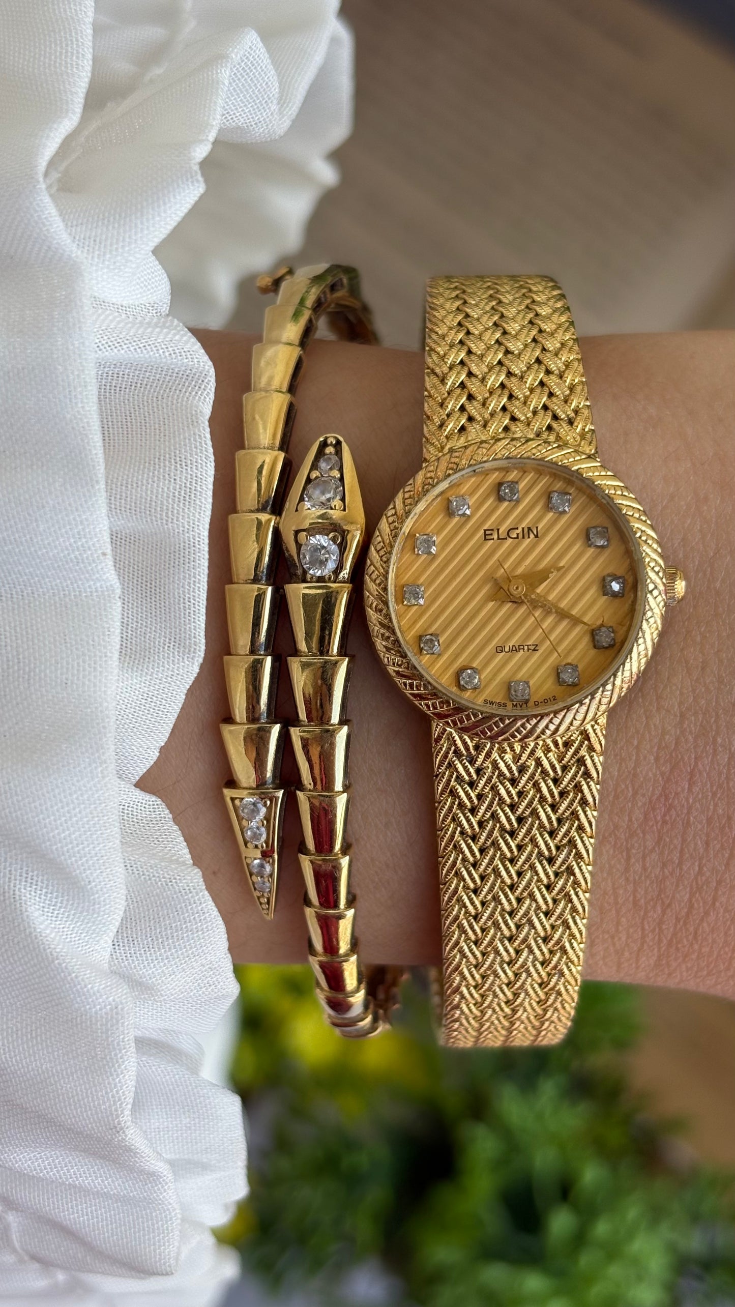 Vintage Elgin Swiss Watch in Gold Tone Self-Adjust Genuine Diamonds on Dial