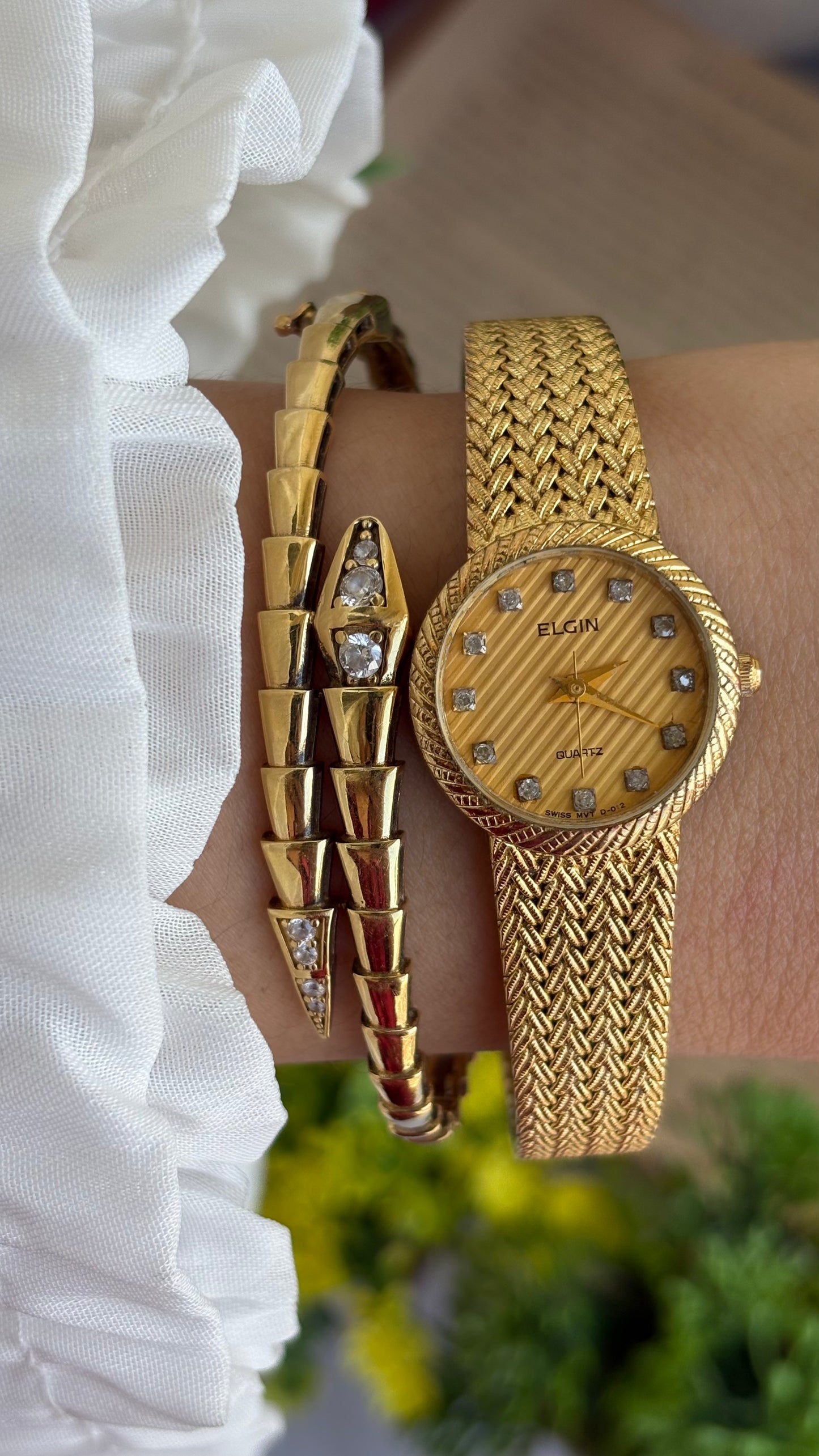Vintage Elgin Swiss Watch in Gold Tone Self-Adjust Genuine Diamonds on Dial
