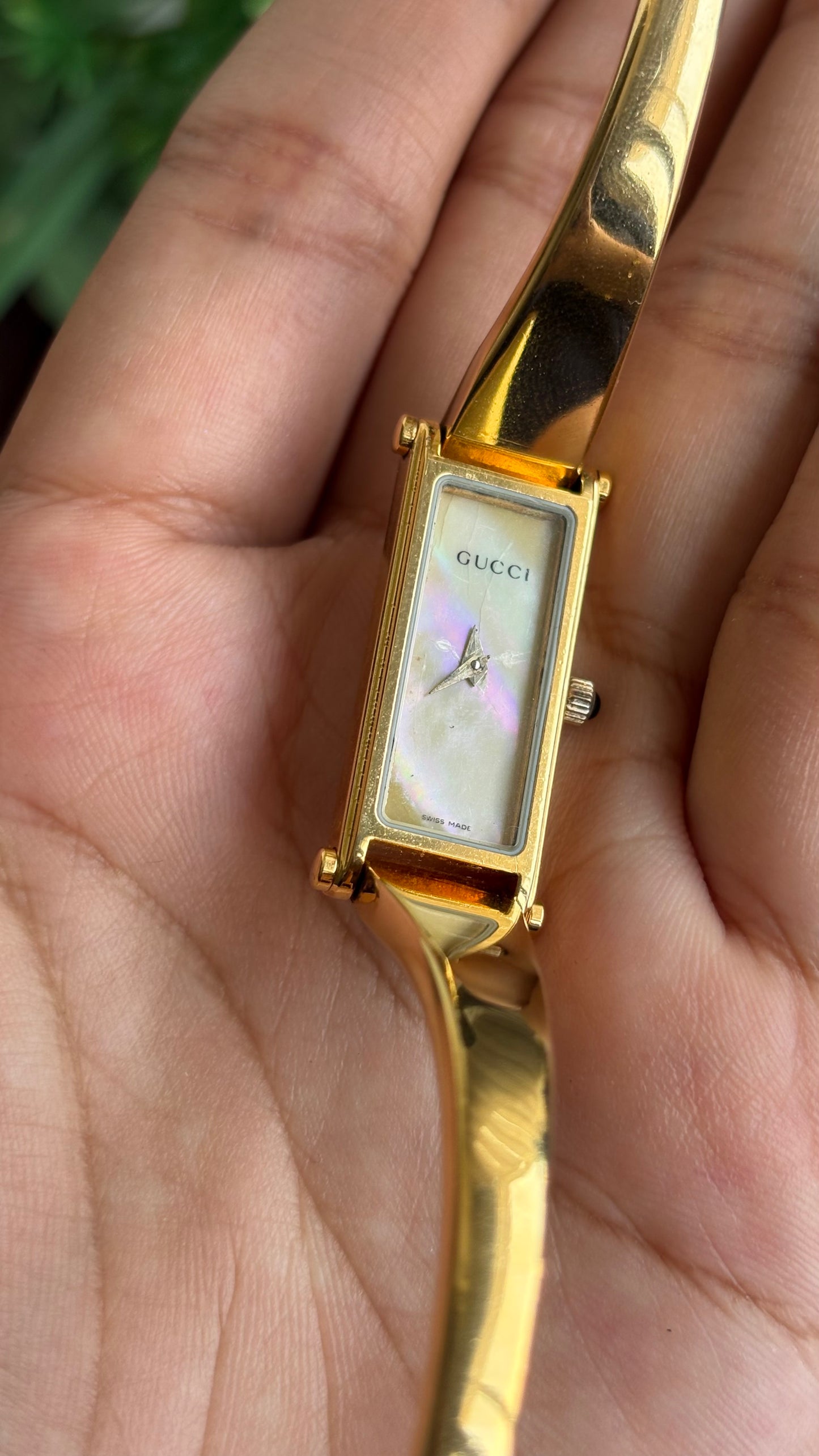 Vintage Gucci 1500L Watch in Gold Tone Mother of Pearl Dial with Original Gucci Box