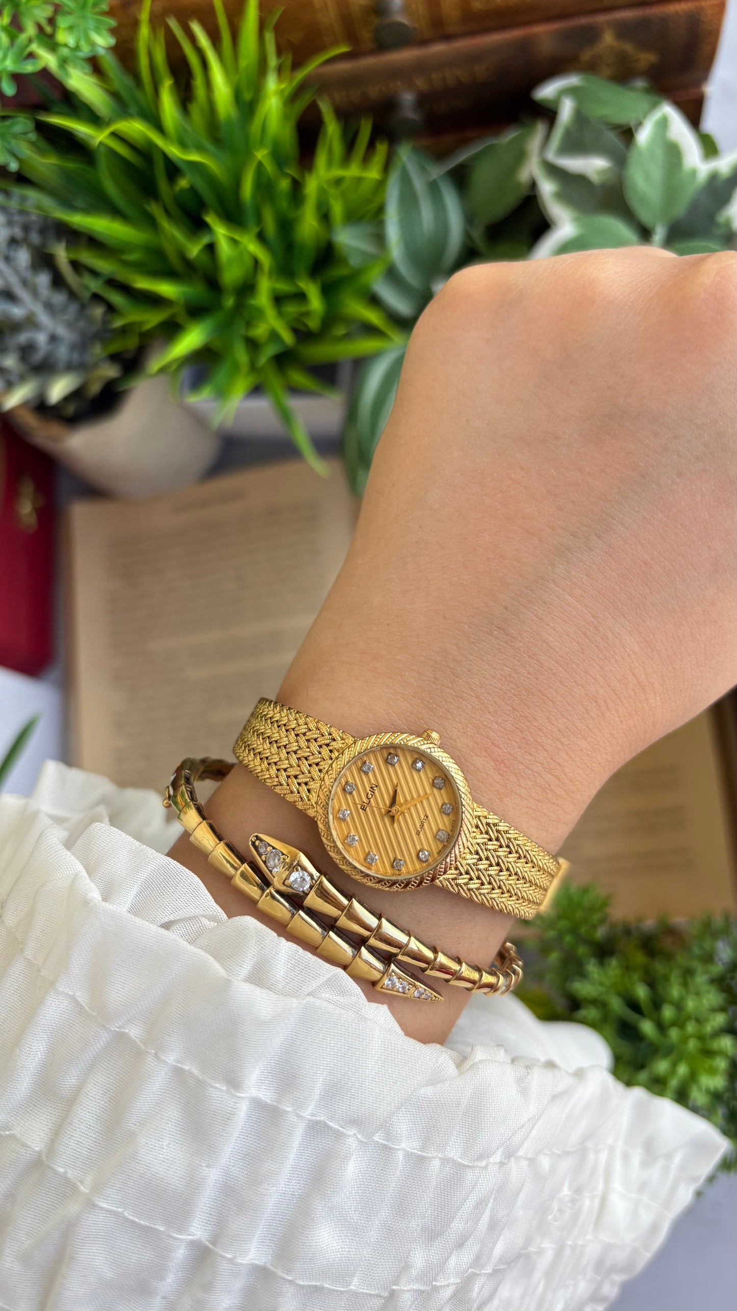 Vintage Elgin Swiss Watch in Gold Tone Self-Adjust Genuine Diamonds on Dial