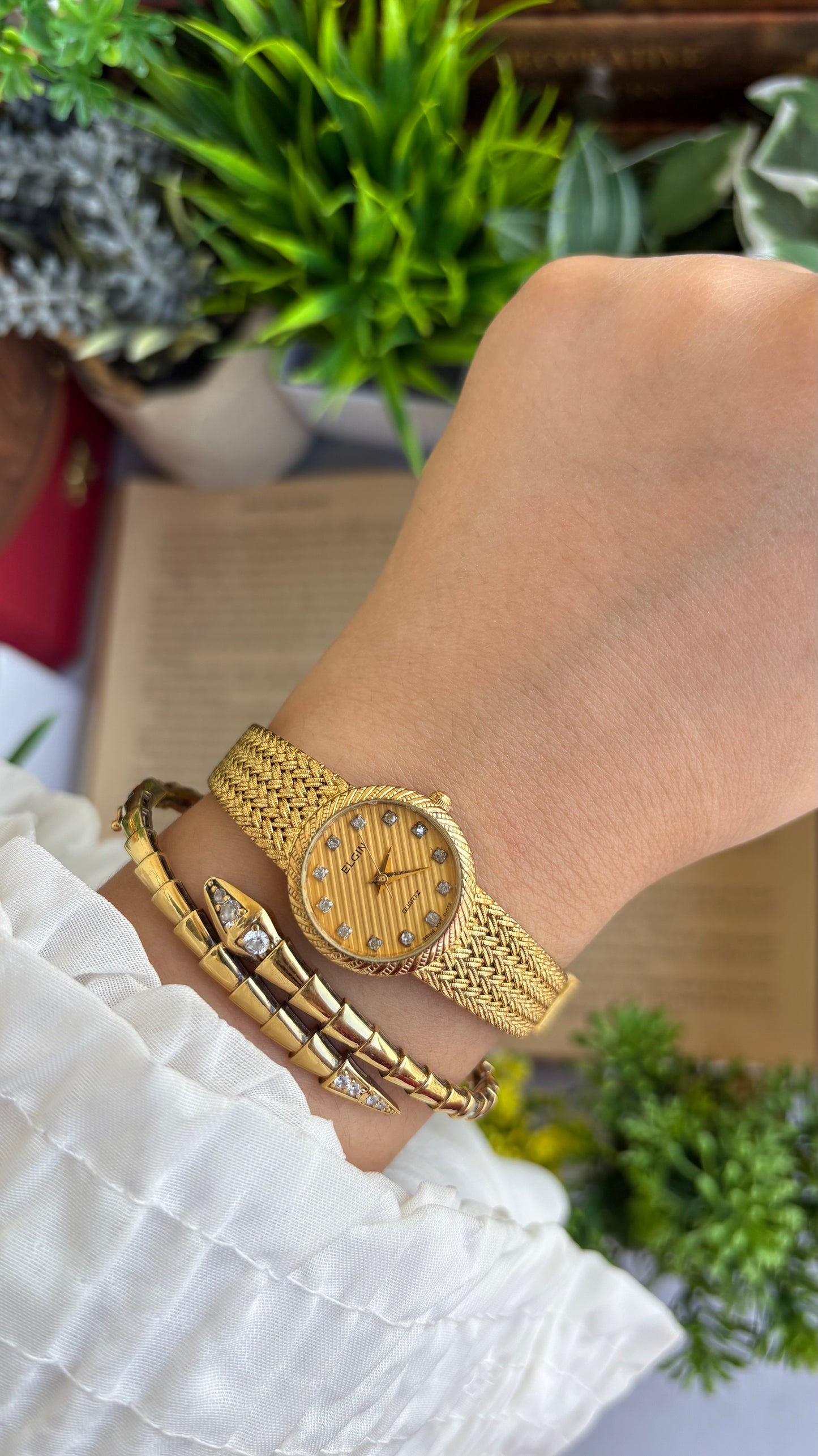 Vintage Elgin Swiss Watch in Gold Tone Self-Adjust Genuine Diamonds on Dial