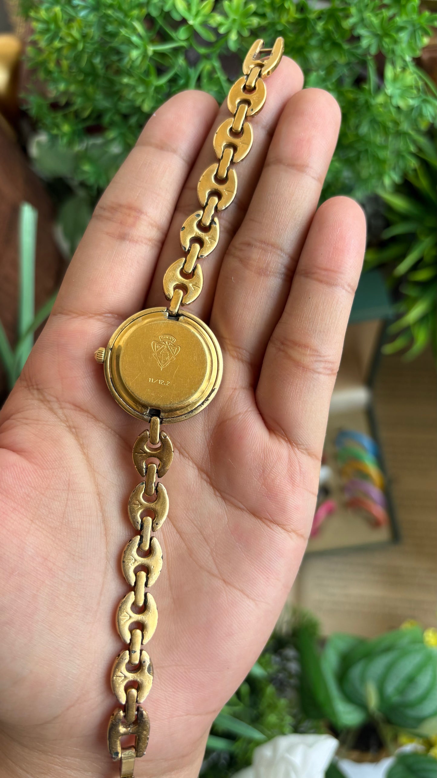 Vintage Gucci 1100L Interchangeable Bezel Set Marina Bracelet Watch in Gold Tone
