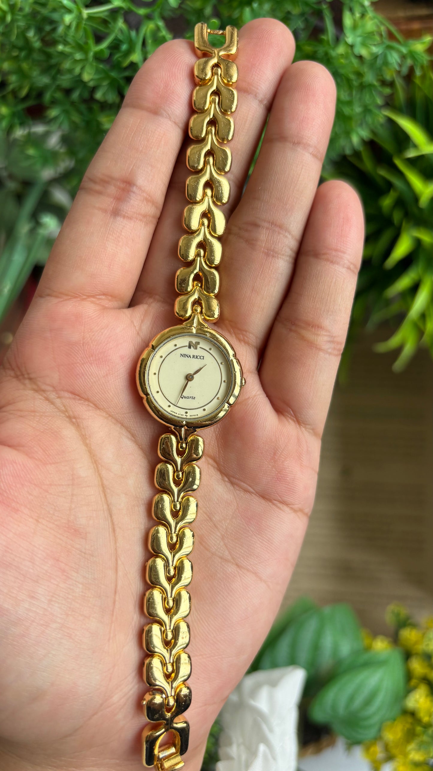 Vintage Nina Ricci Watch in Gold Tone Gold Dial